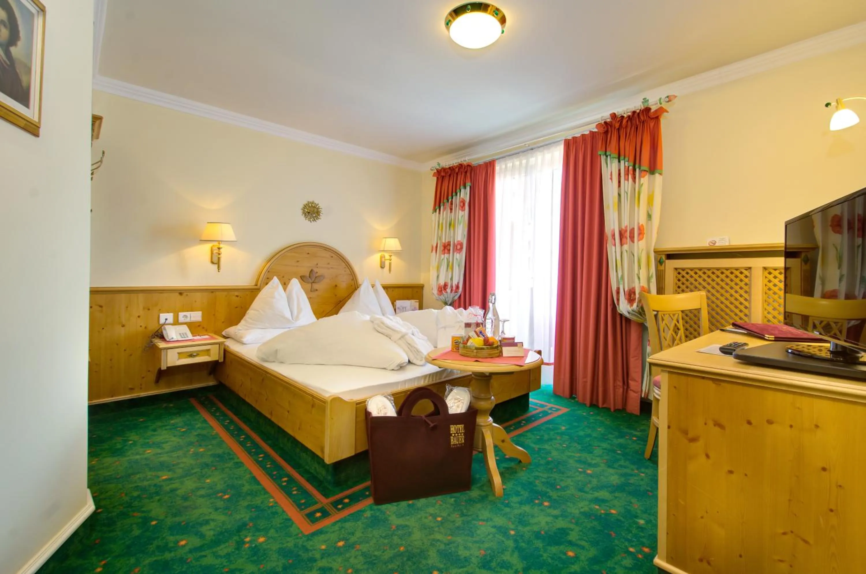 Photo of the whole room, Bed in Boutique-Hotel Bauer