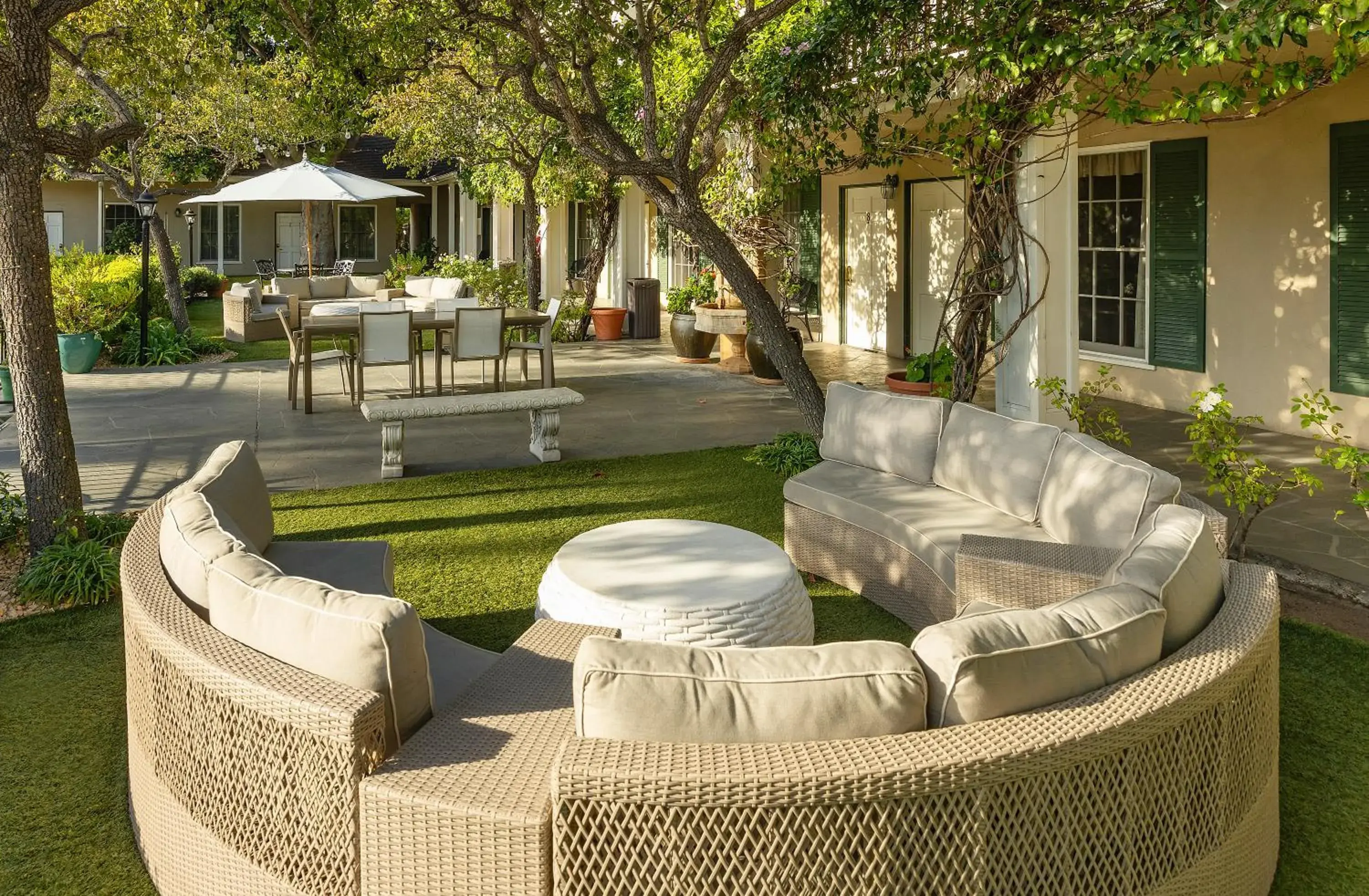 Lavender Inn by the Sea Lavender Inn by the Sea