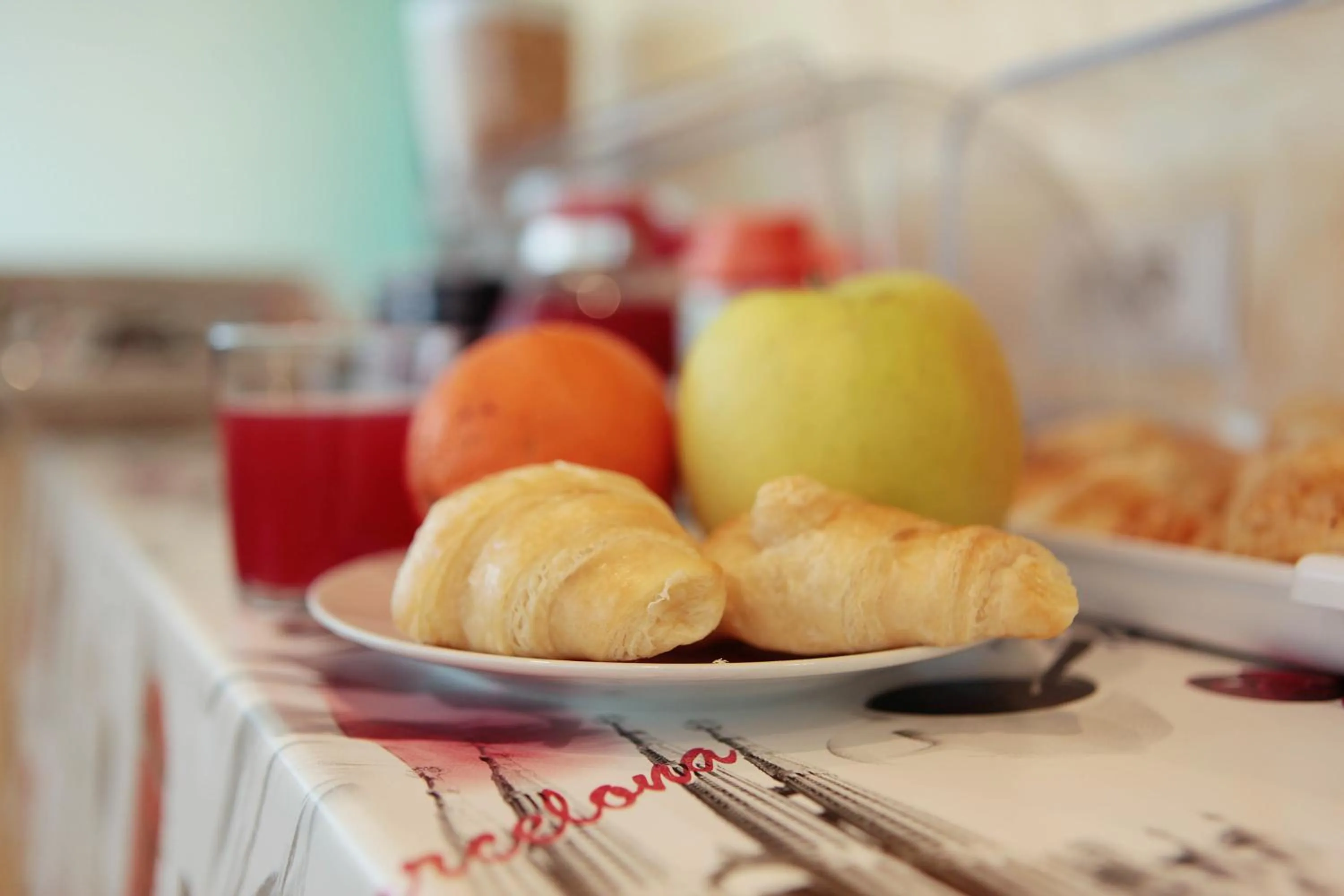 Breakfast in Hotel Arco Romana