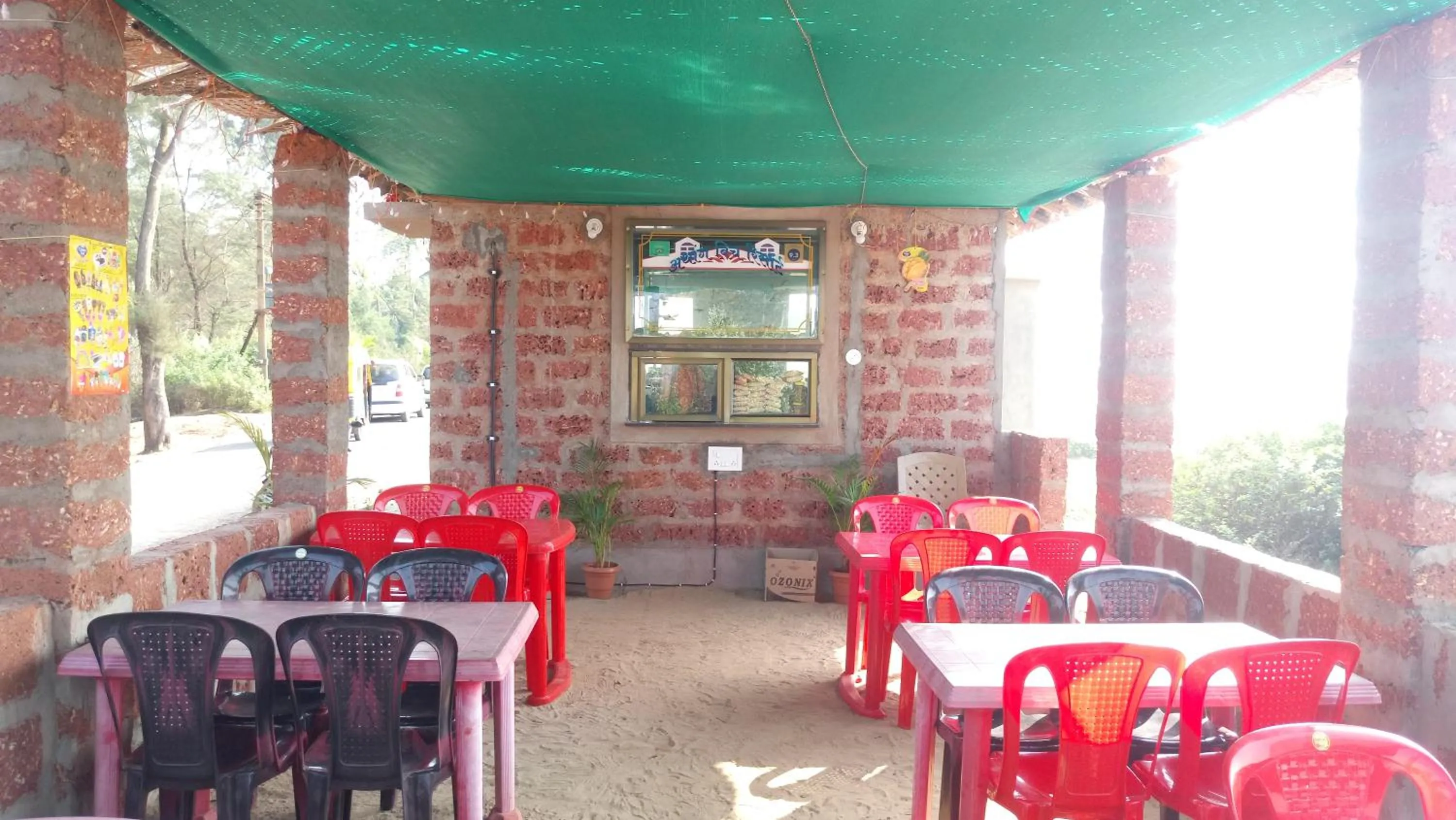 Restaurant/places to eat in Athaang Beach Resort