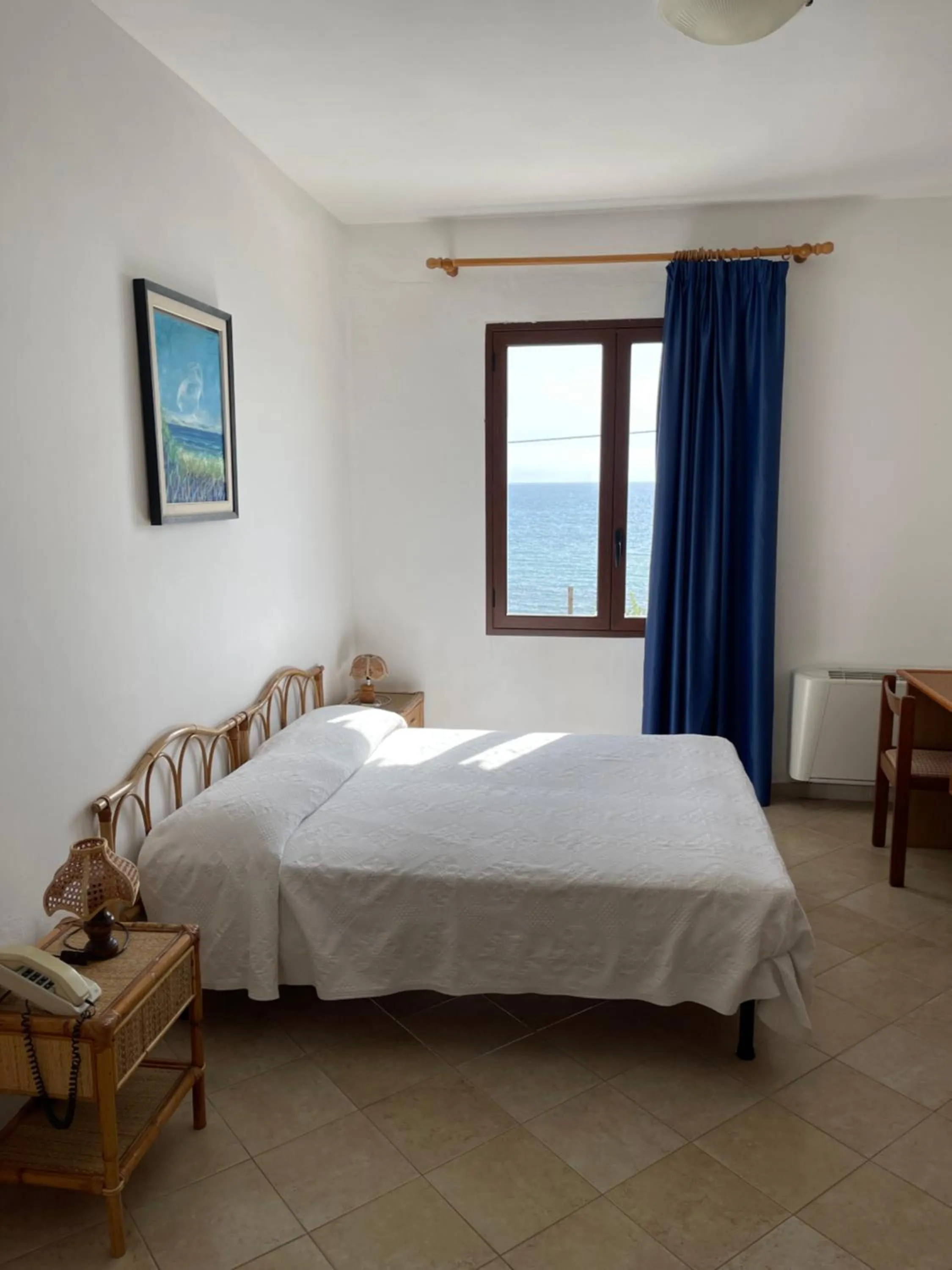 Photo of the whole room, Bed in Hotel Miramare Garzia