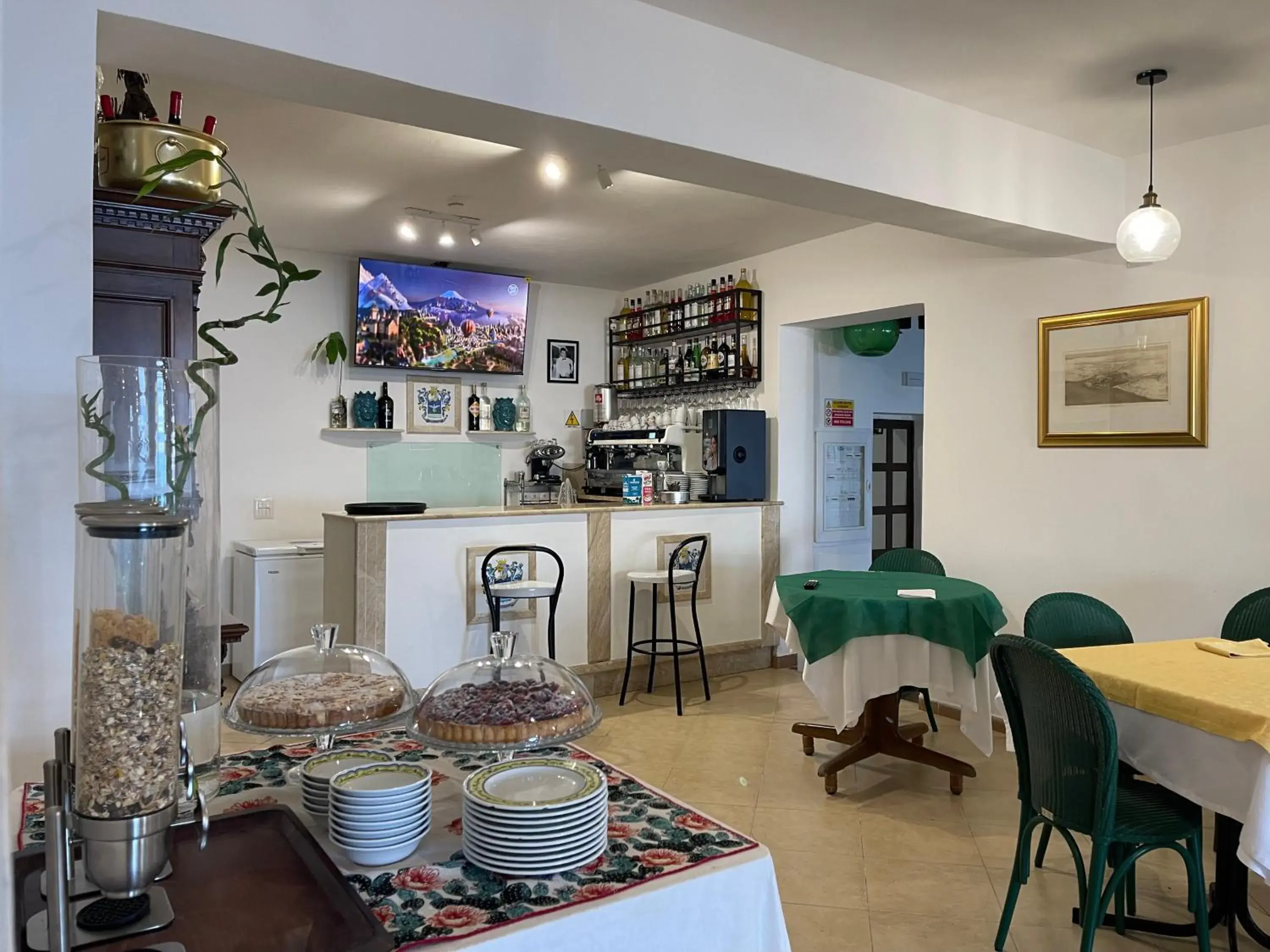 Lounge or bar in Hotel Miramare Garzia Lounge or bar in Hotel Miramare Garzia