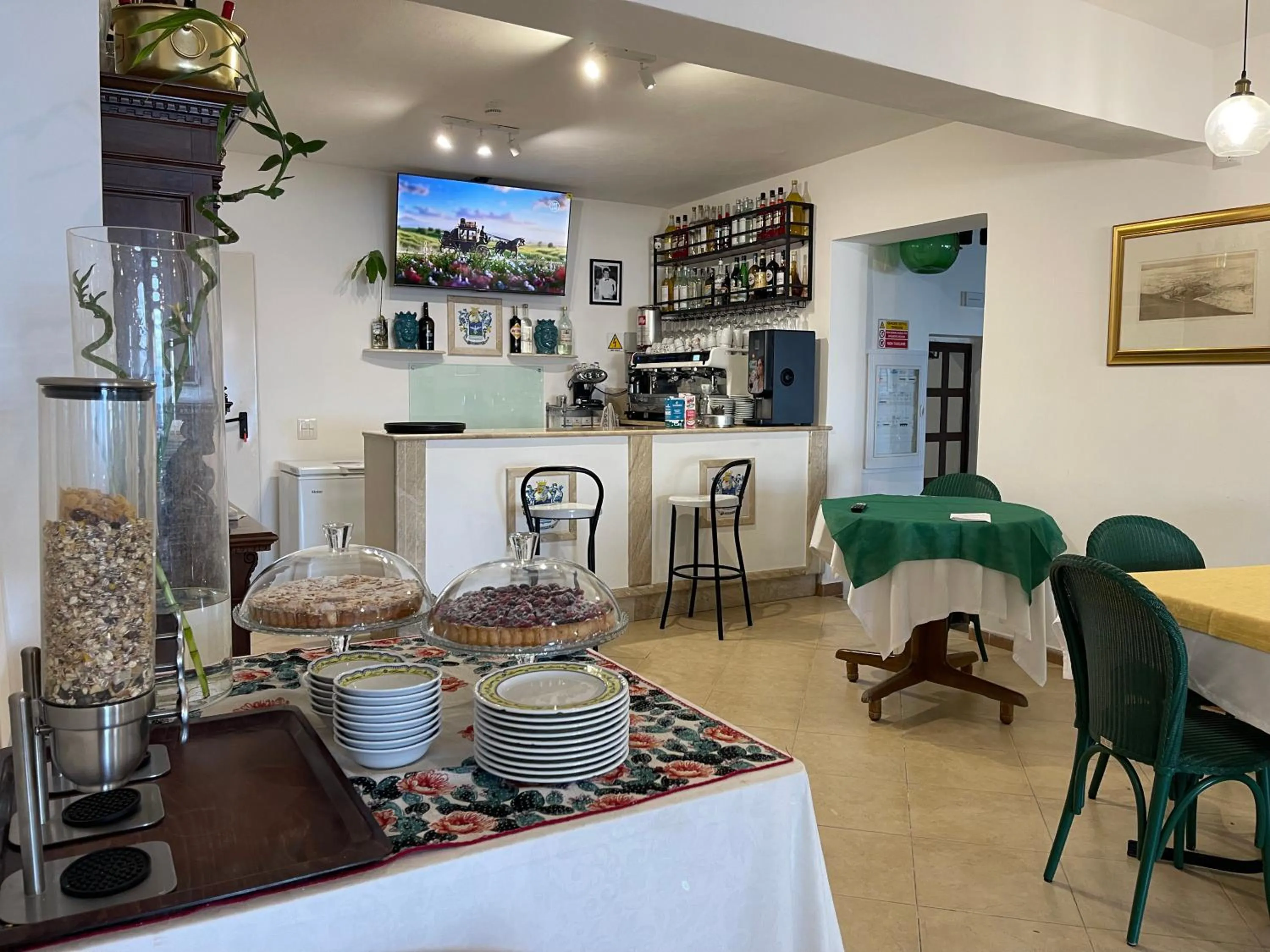 Breakfast in Hotel Miramare Garzia