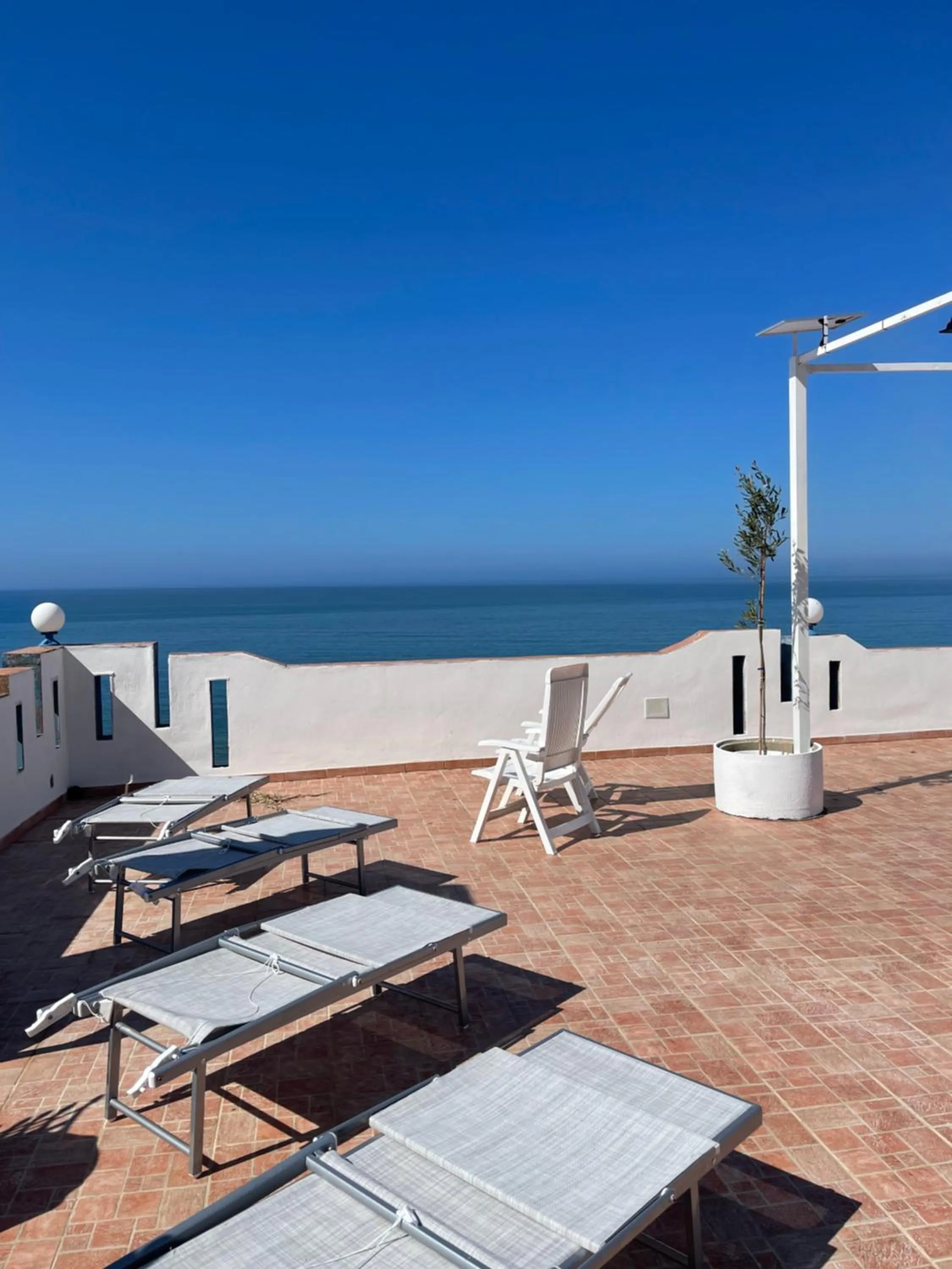 Solarium in Hotel Miramare Garzia