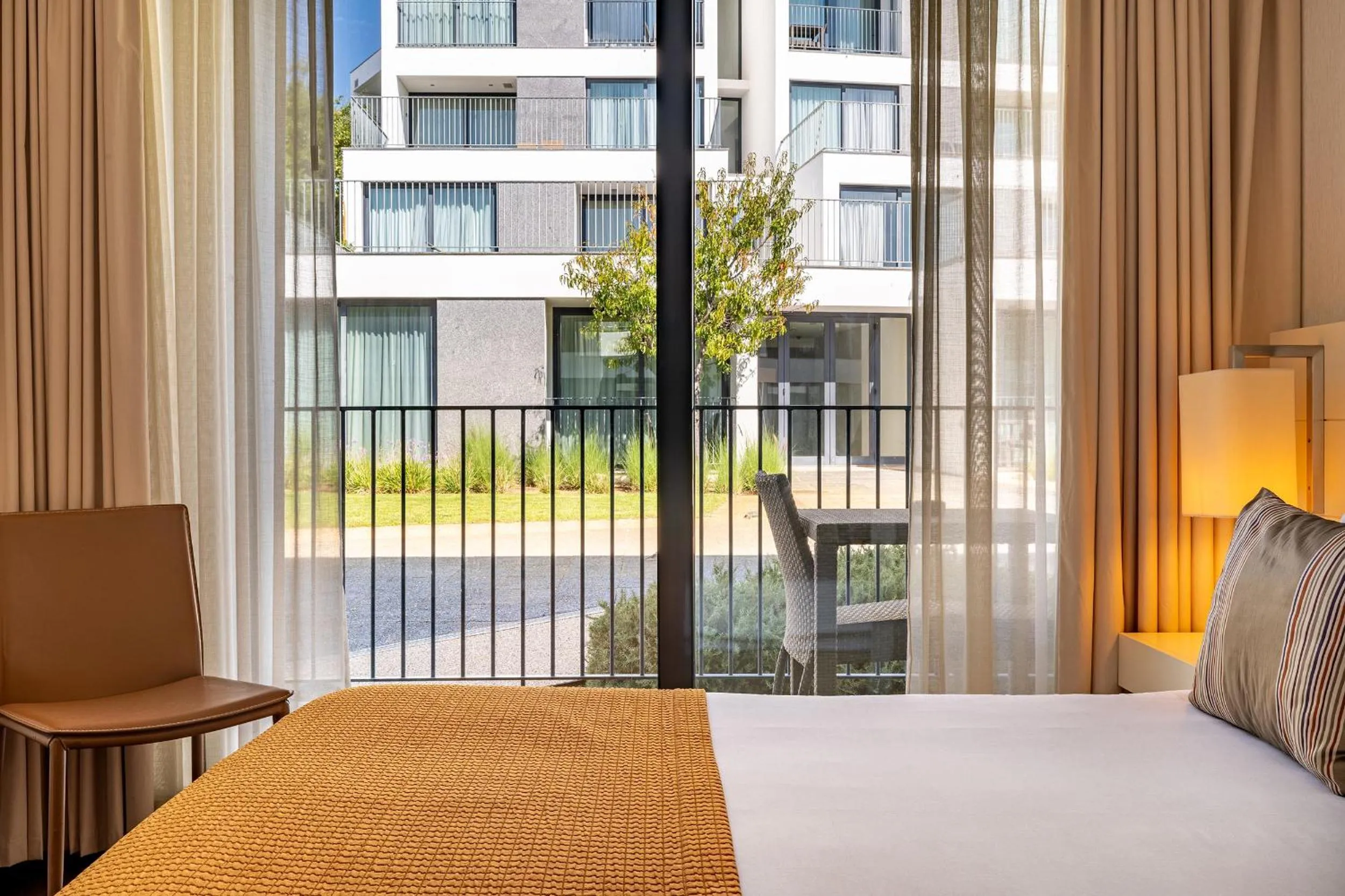 Balcony/Terrace, Bed in Monchique Resort & Spa