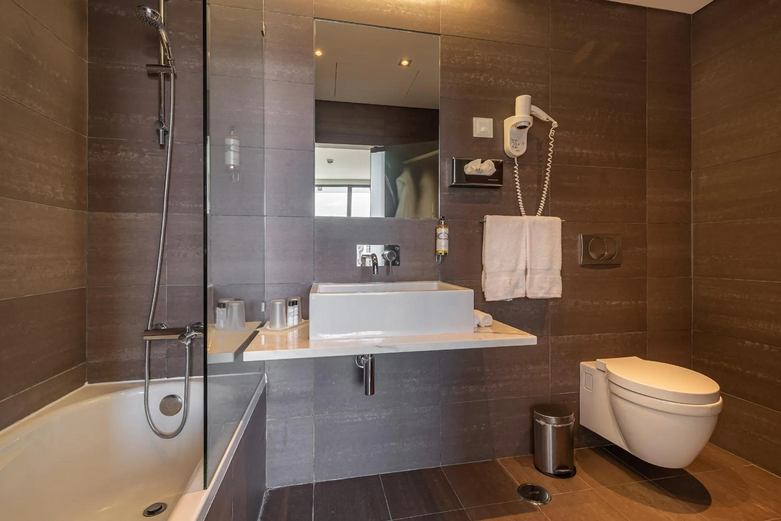 Toilet in Monchique Resort & Spa