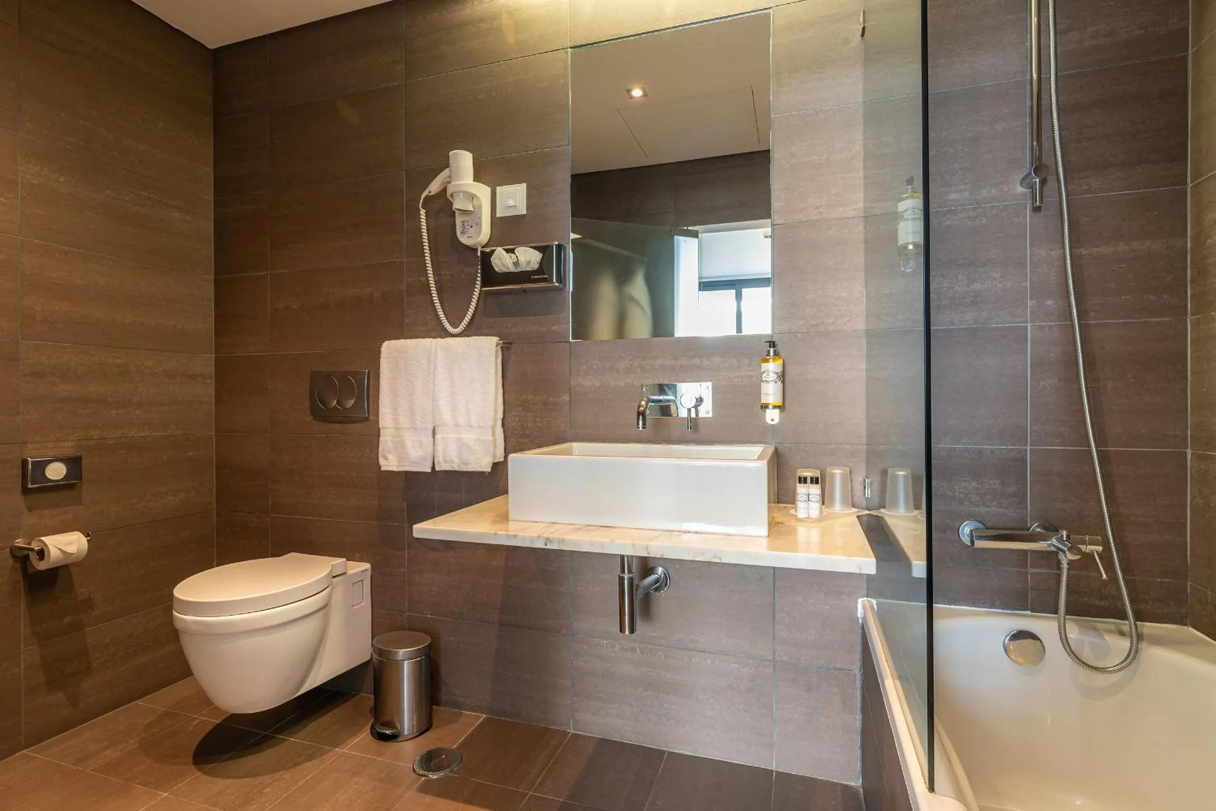 Toilet in Monchique Resort & Spa