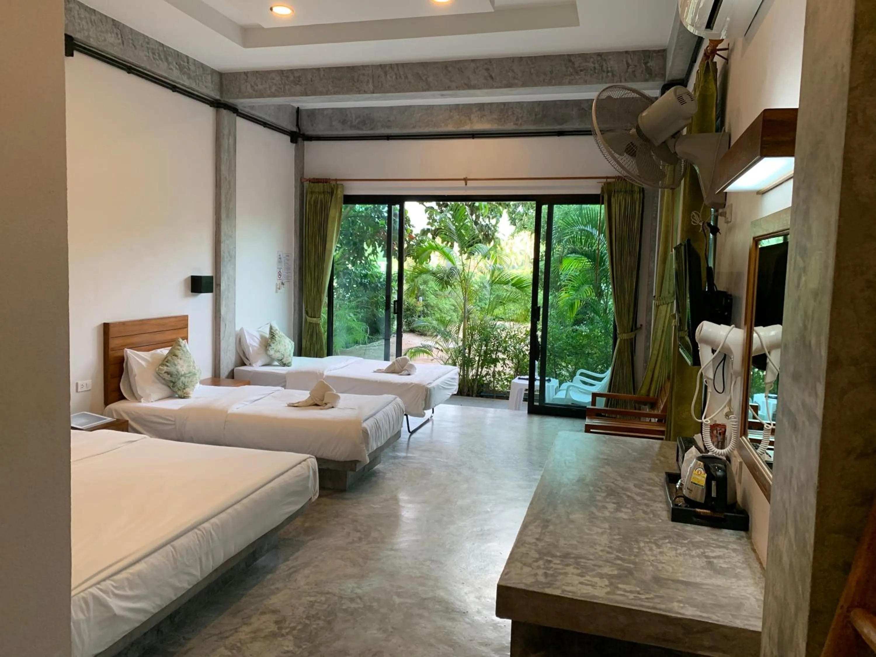 Bed in Koh Tao Heritage