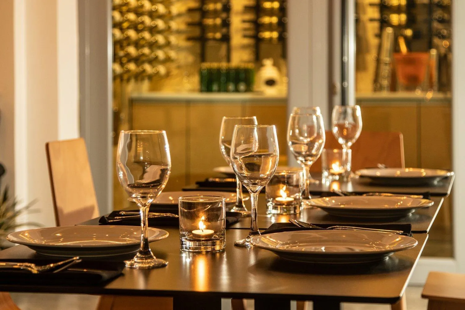 Restaurant/places to eat in Casa Condado Hotel & Residences