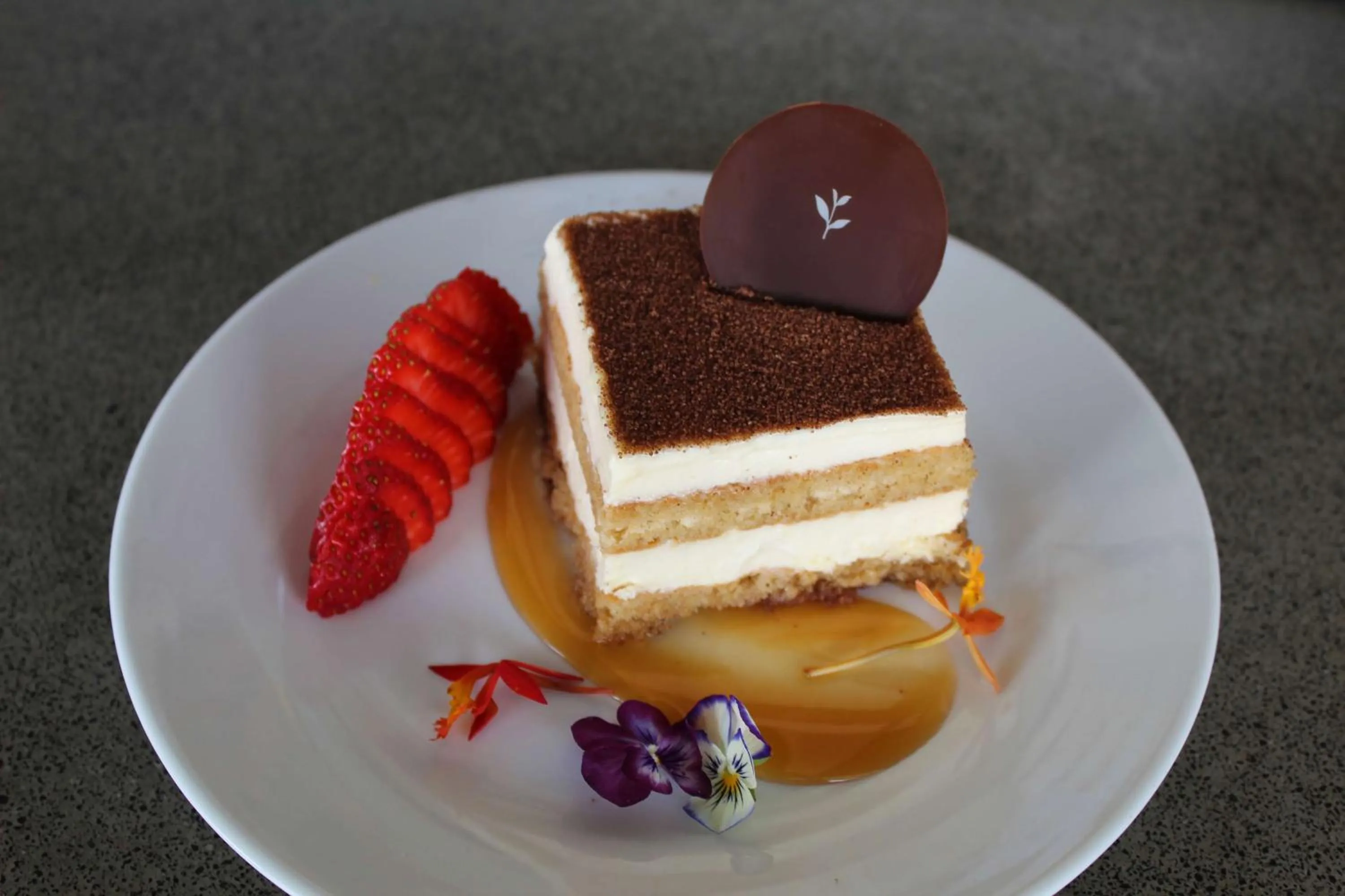 Restaurant/places to eat in Grand Naniloa Hotel, a Doubletree by Hilton