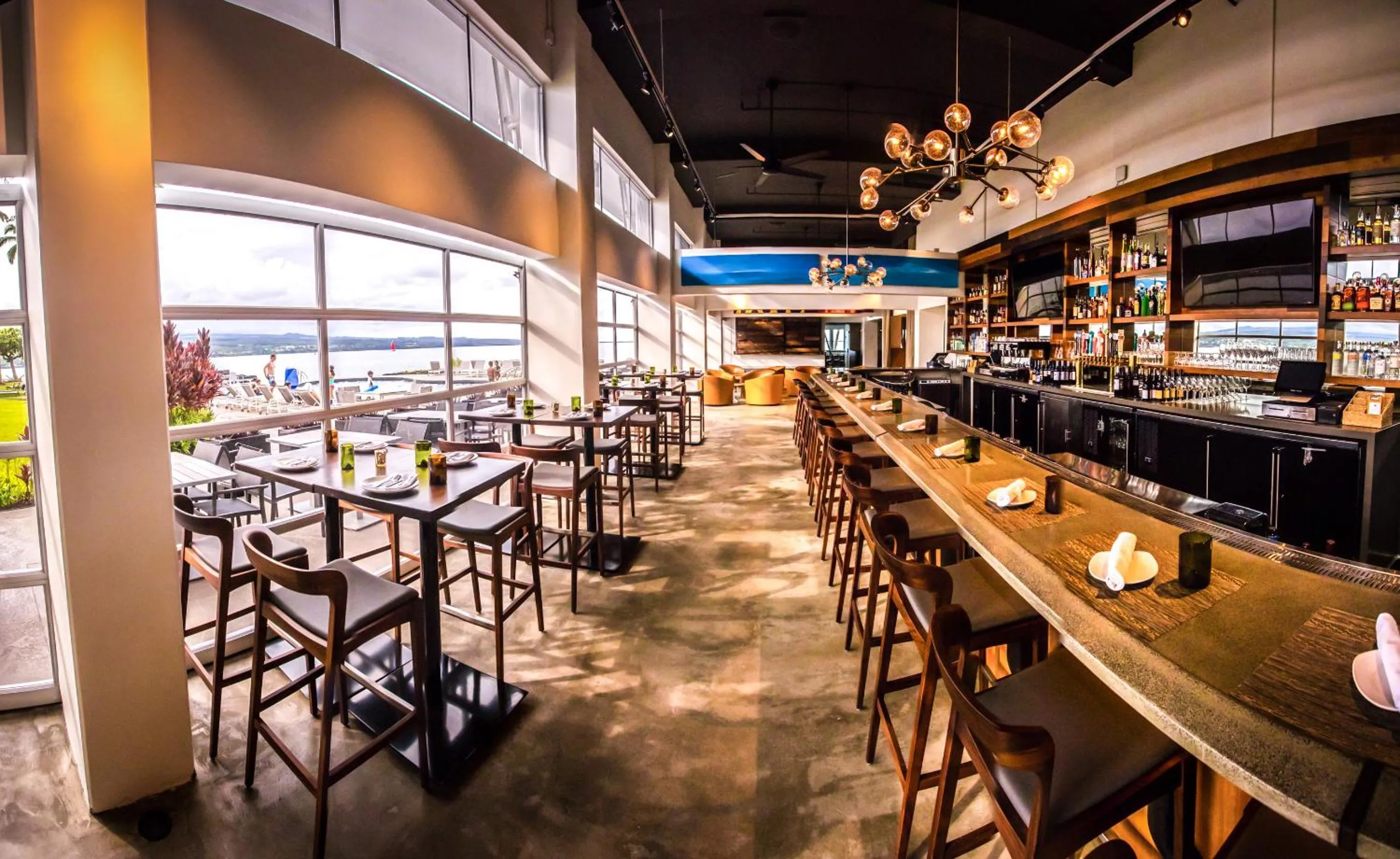 Restaurant/places to eat in Grand Naniloa Hotel, a Doubletree by Hilton