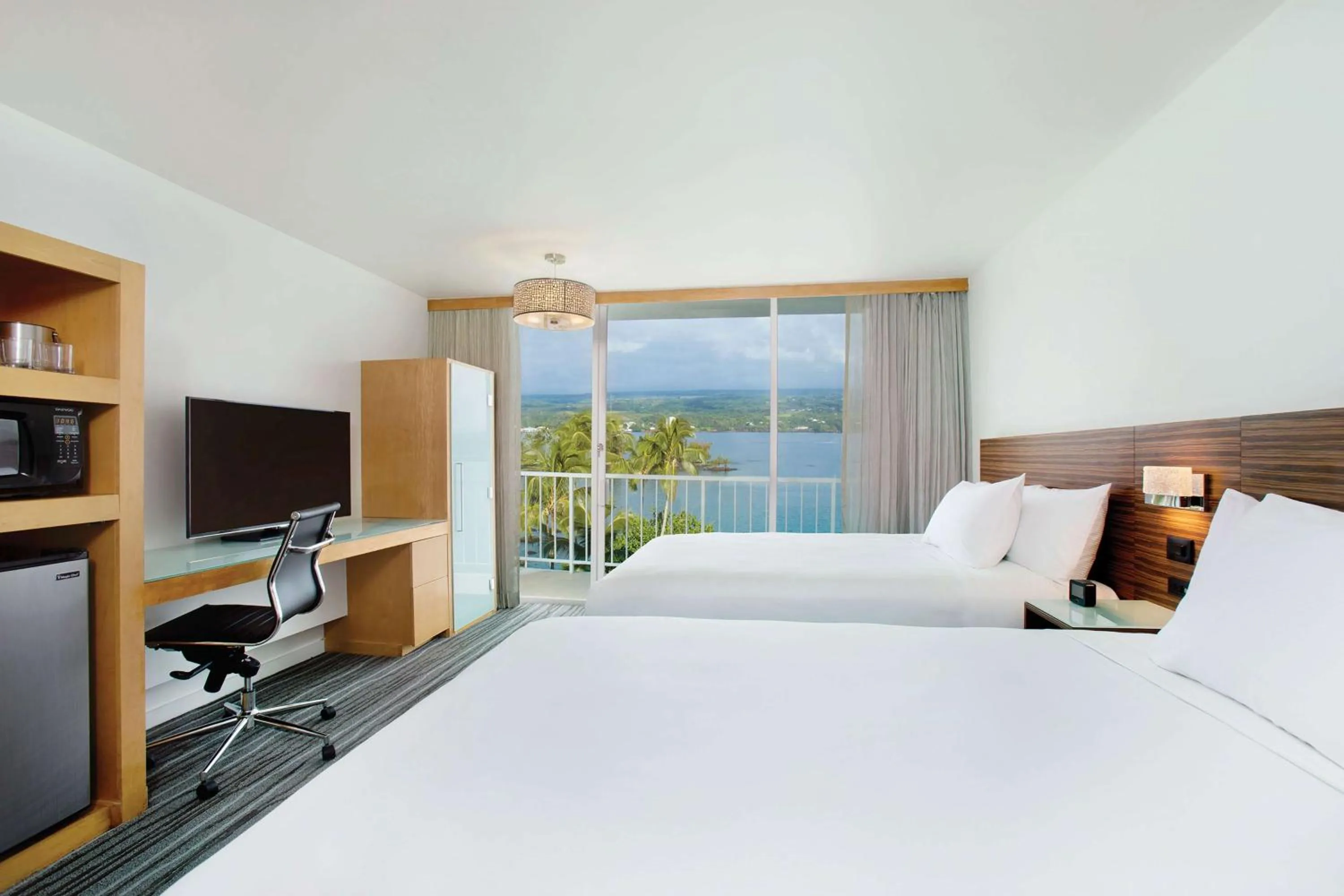 Bed in Grand Naniloa Hotel, a Doubletree by Hilton