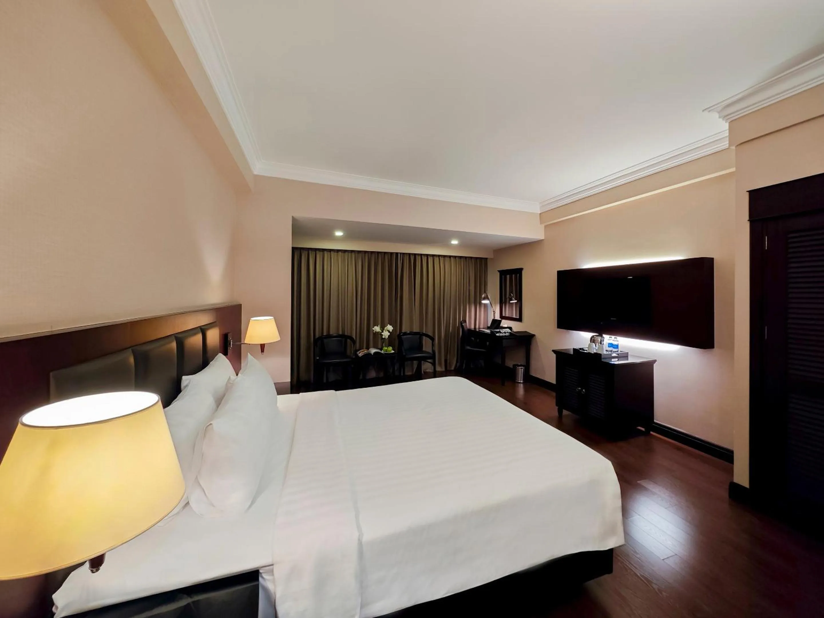 Bed in Nhat Ha 2 Hotel