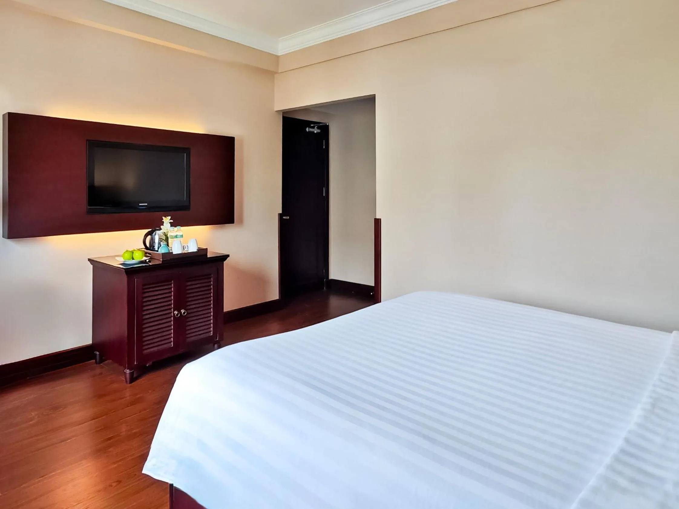 Bed in Nhat Ha 2 Hotel