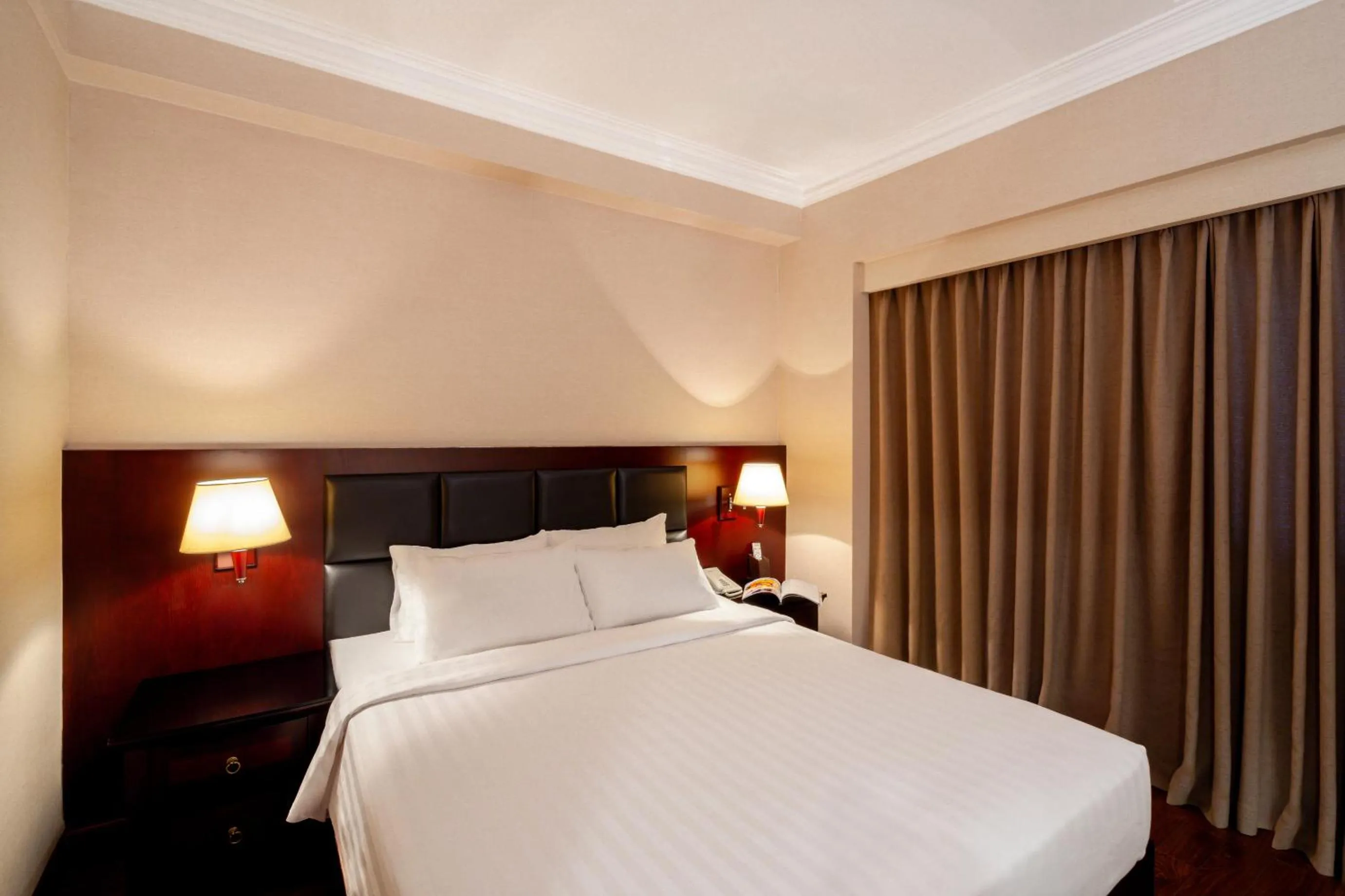 Bed in Nhat Ha 2 Hotel