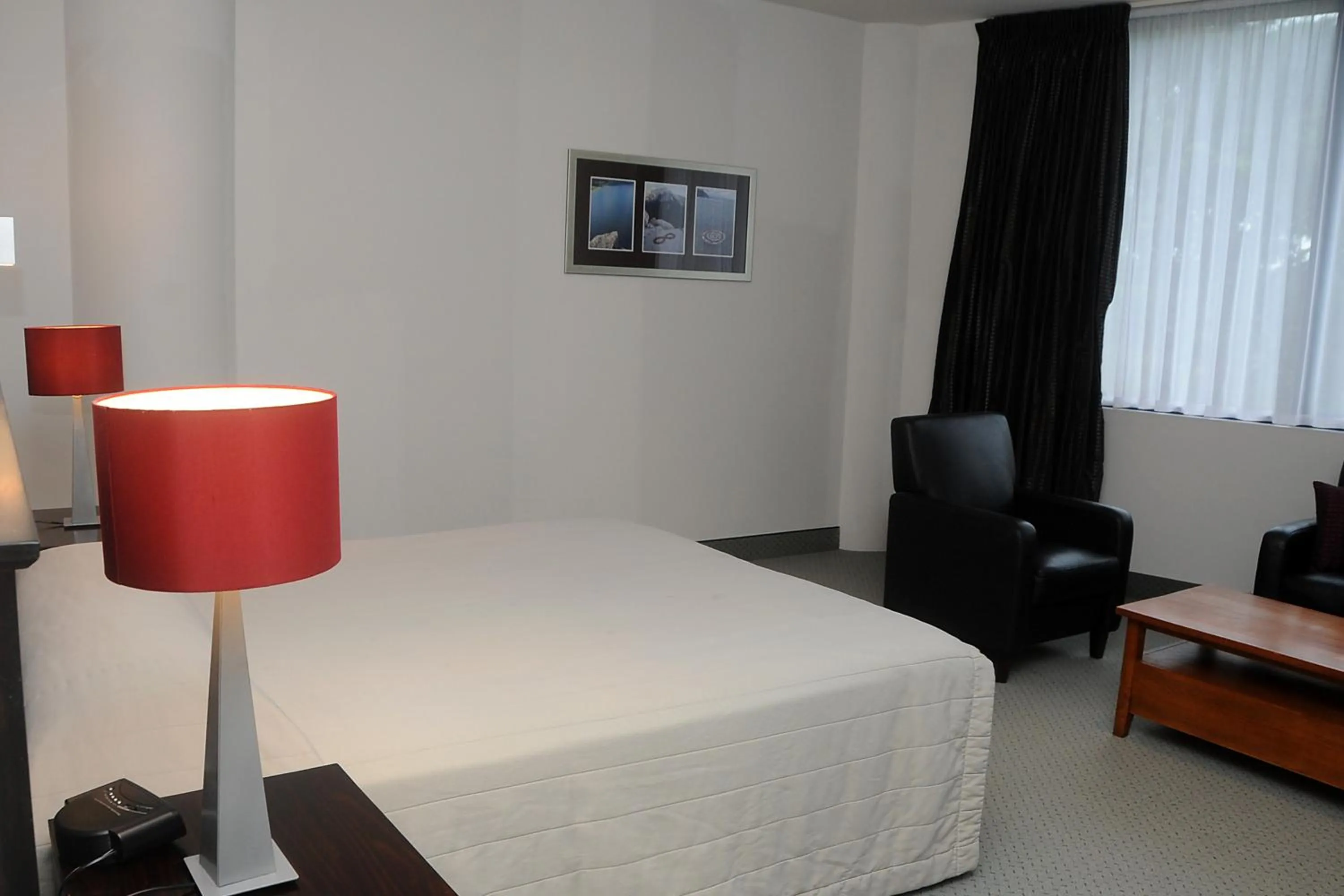 Bed in Emerald Hotel