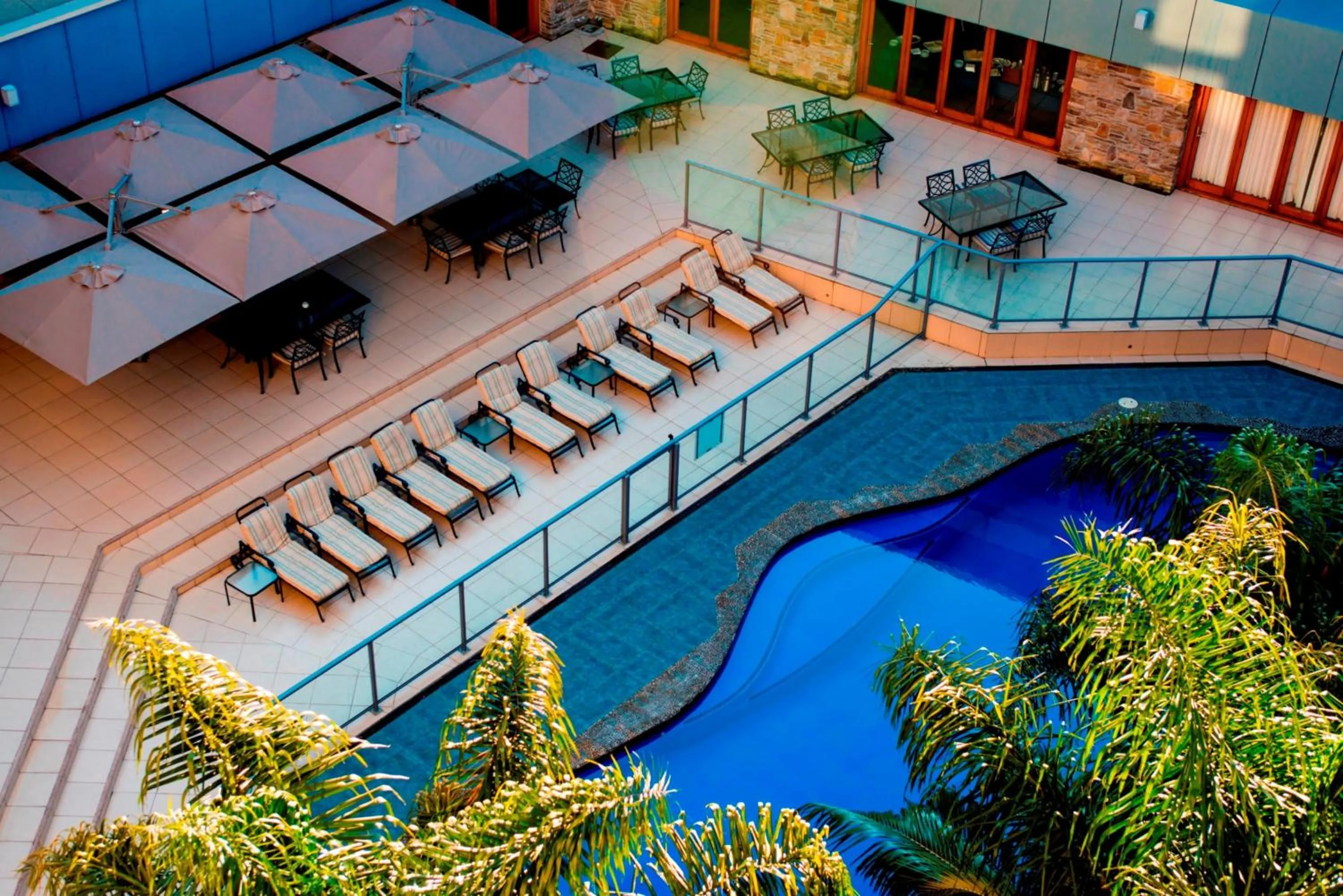 Swimming pool in Emerald Hotel