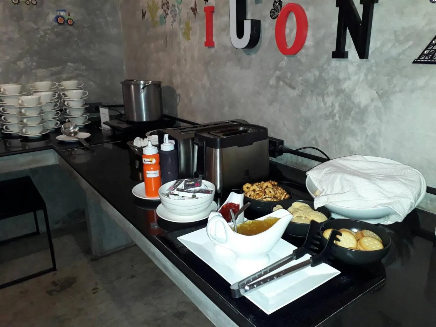 Buffet breakfast in The Icon service apartment