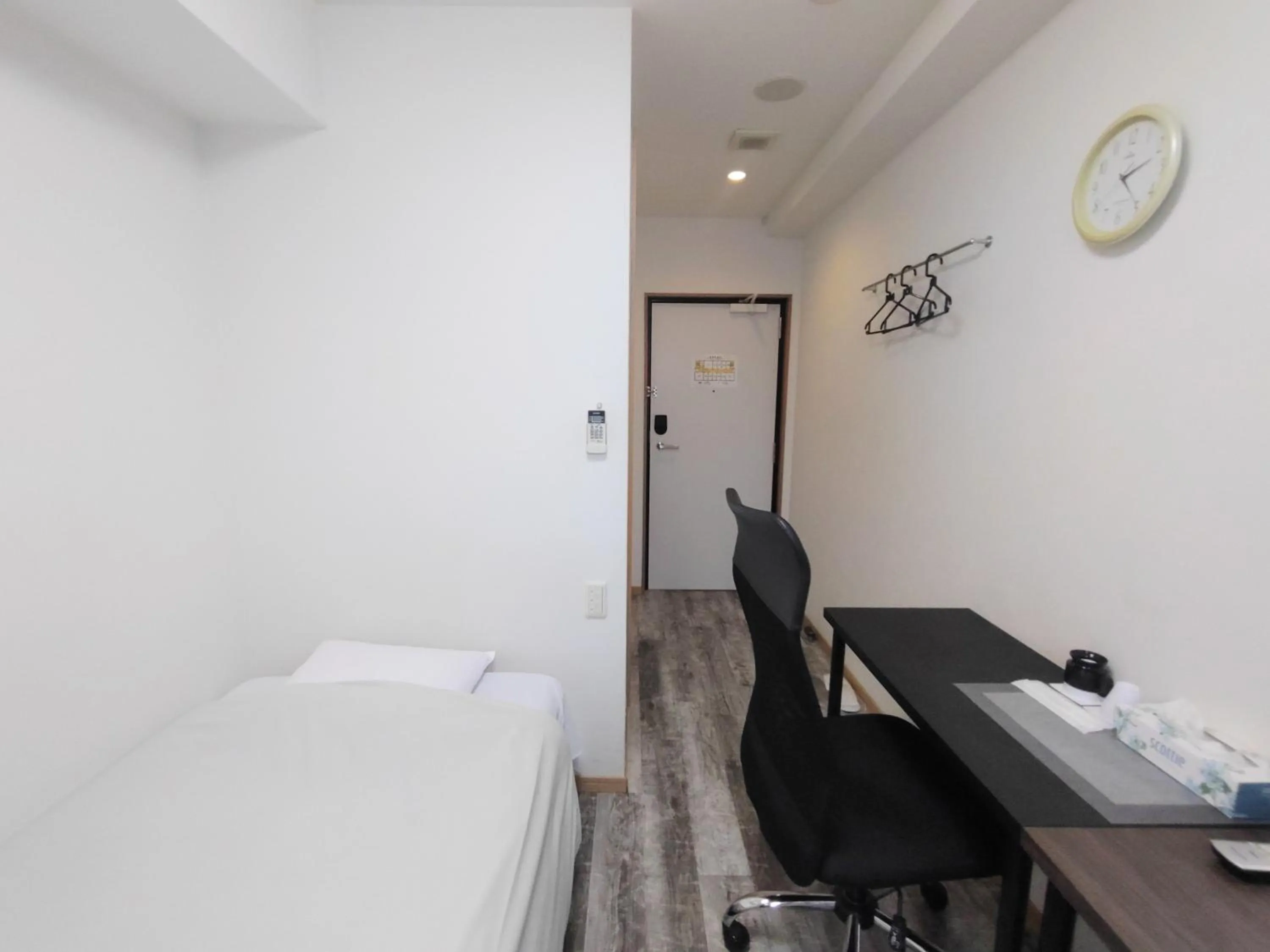 Photo of the whole room in Hotel Chuo Oasis