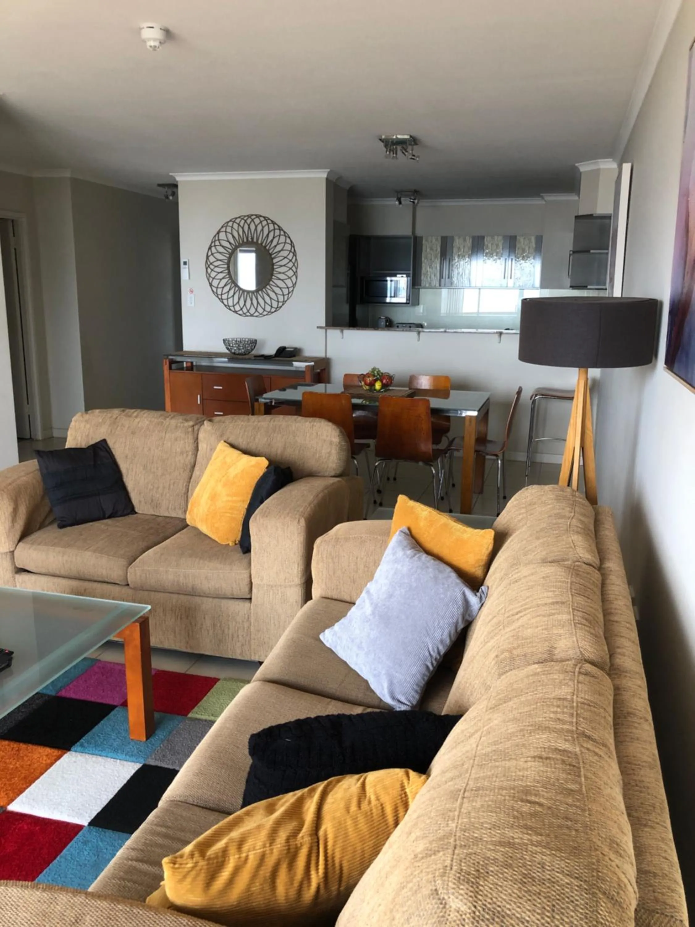 Property building in Coral Towers Holiday Suites