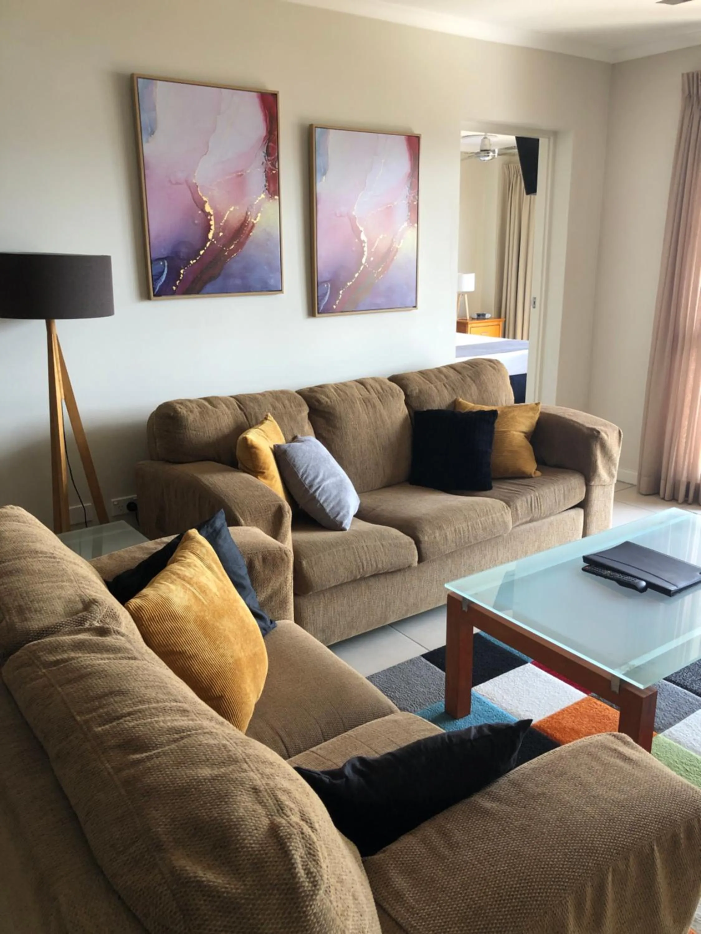 Property building in Coral Towers Holiday Suites