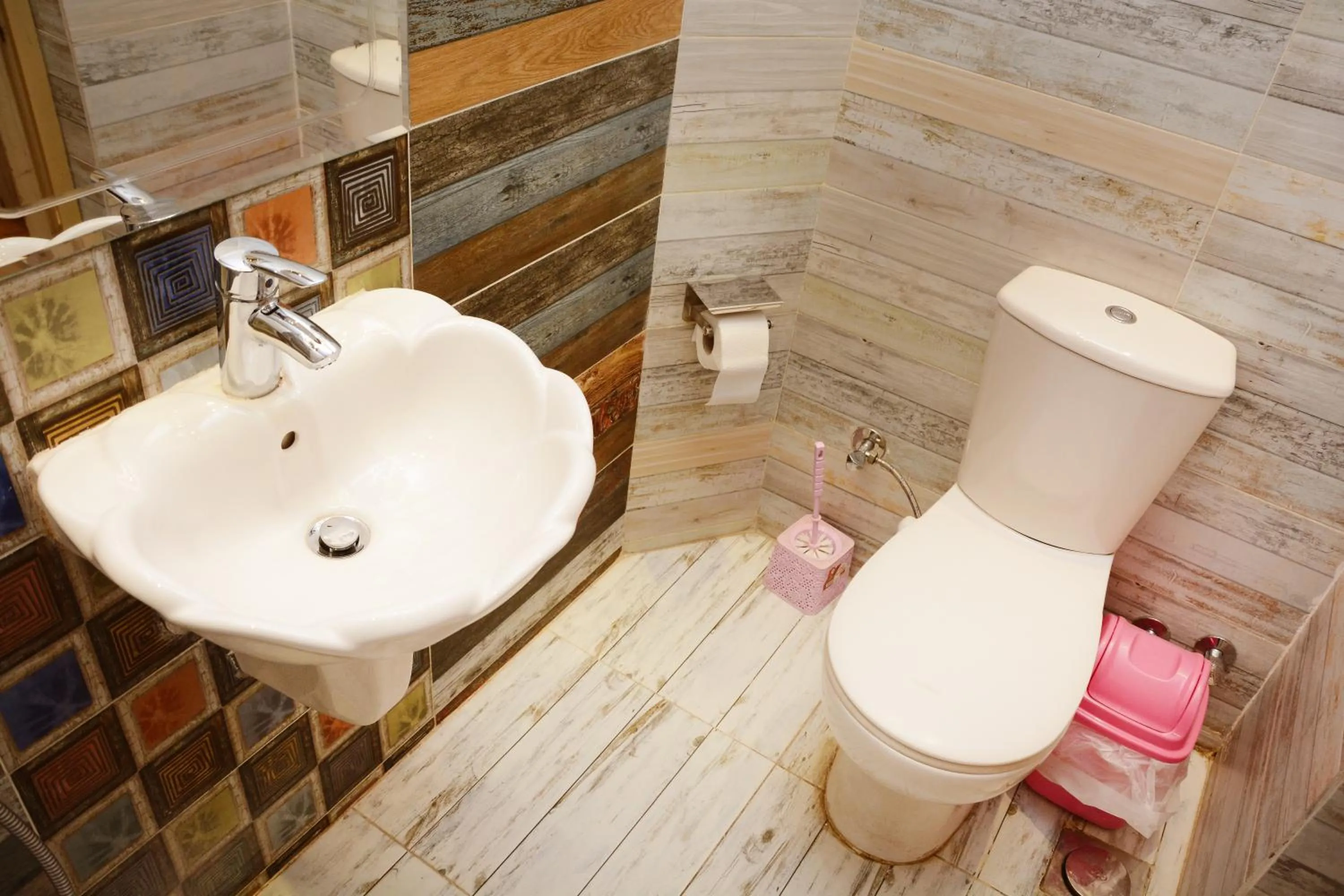 Toilet in Nour Hostel