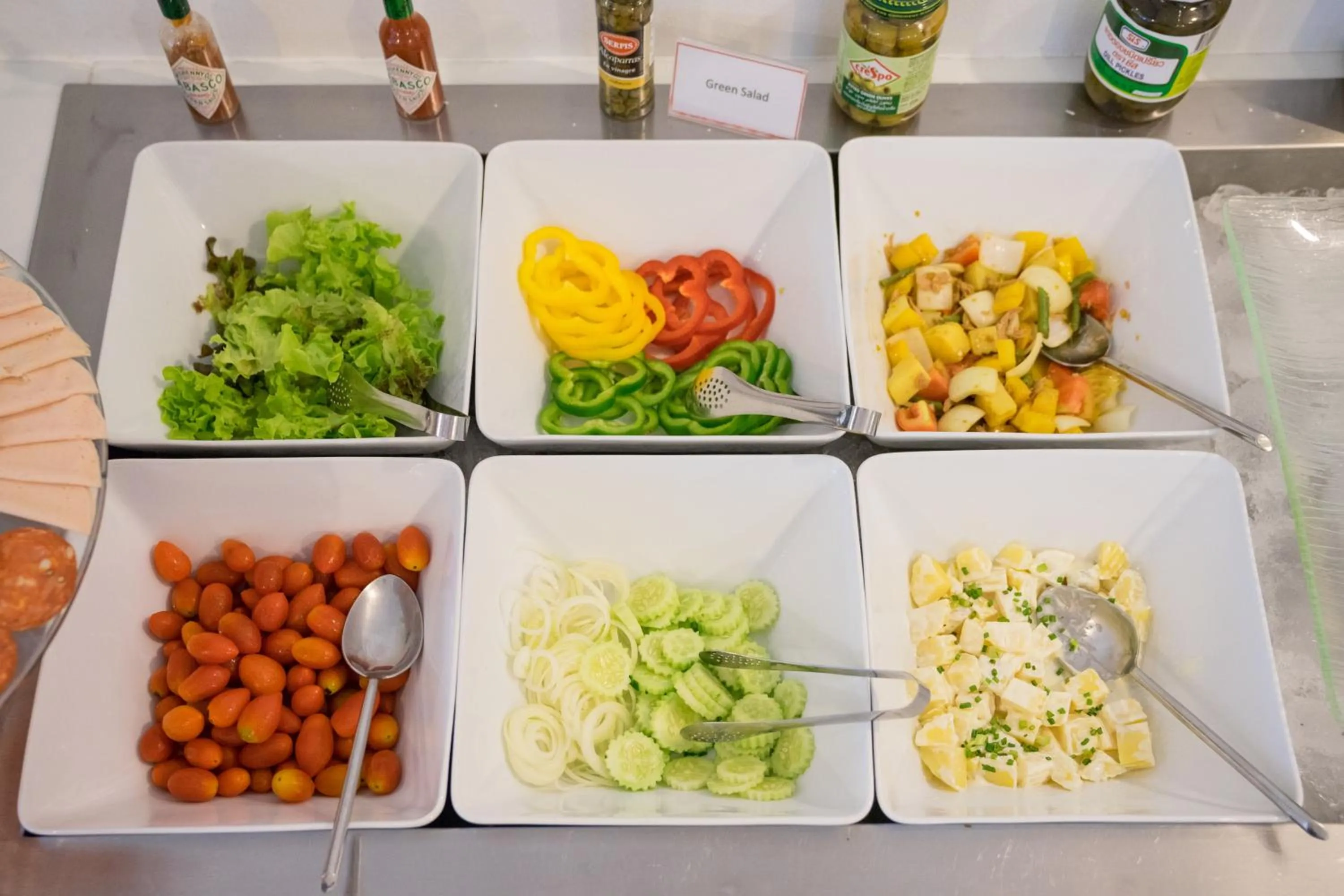 Food in Ocean Breeze Resort Khaolak