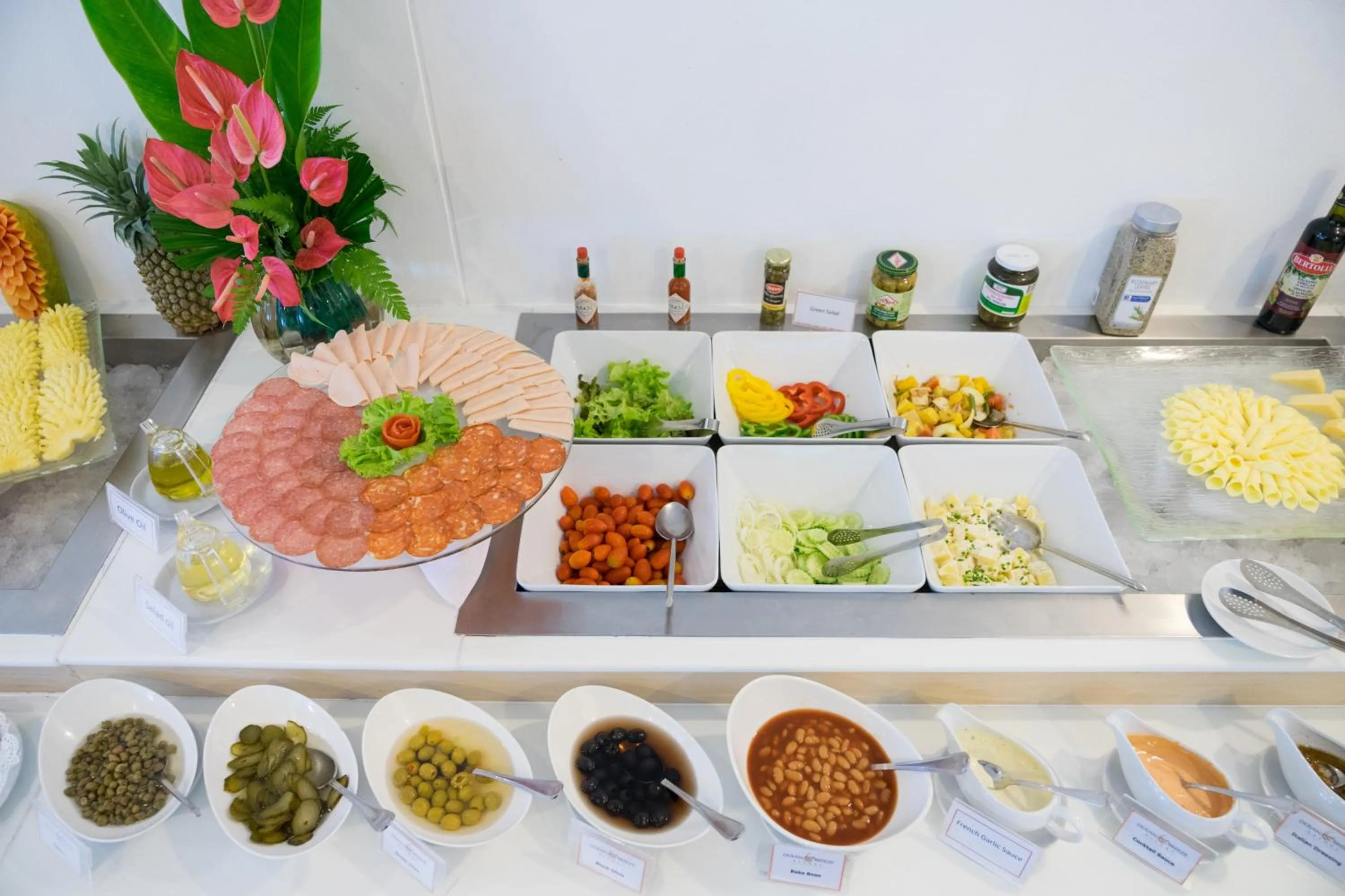 Food in Ocean Breeze Resort Khaolak