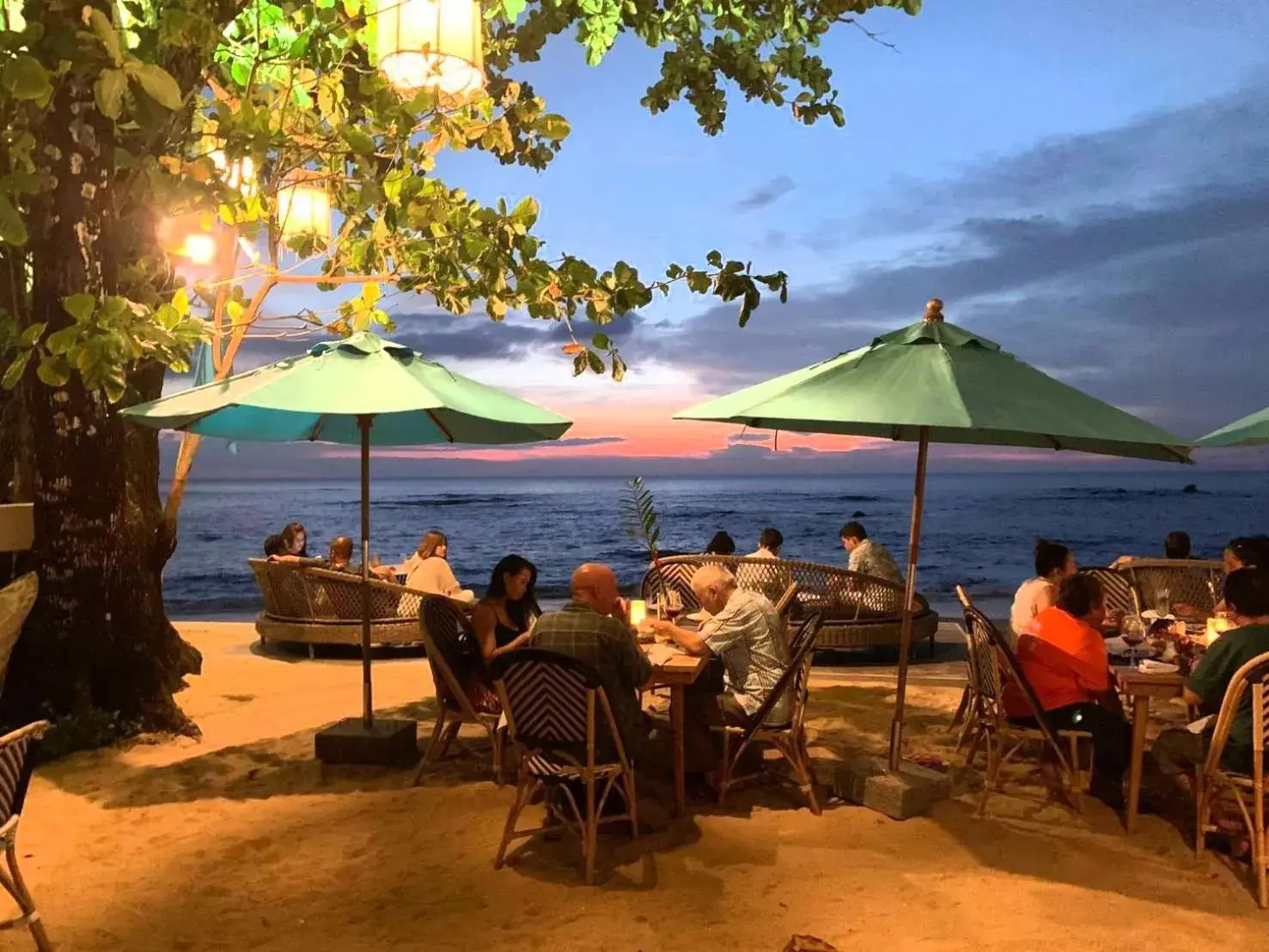 Restaurant/places to eat in Ocean Breeze Resort Khaolak Restaurant/places to eat in Ocean Breeze Resort Khaolak