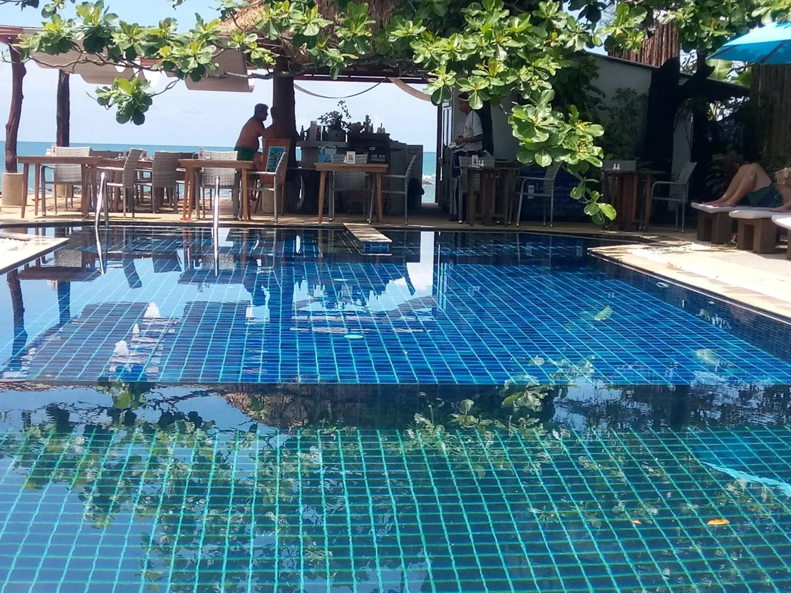 Pool view in Ocean Breeze Resort Khaolak Pool view in Ocean Breeze Resort Khaolak