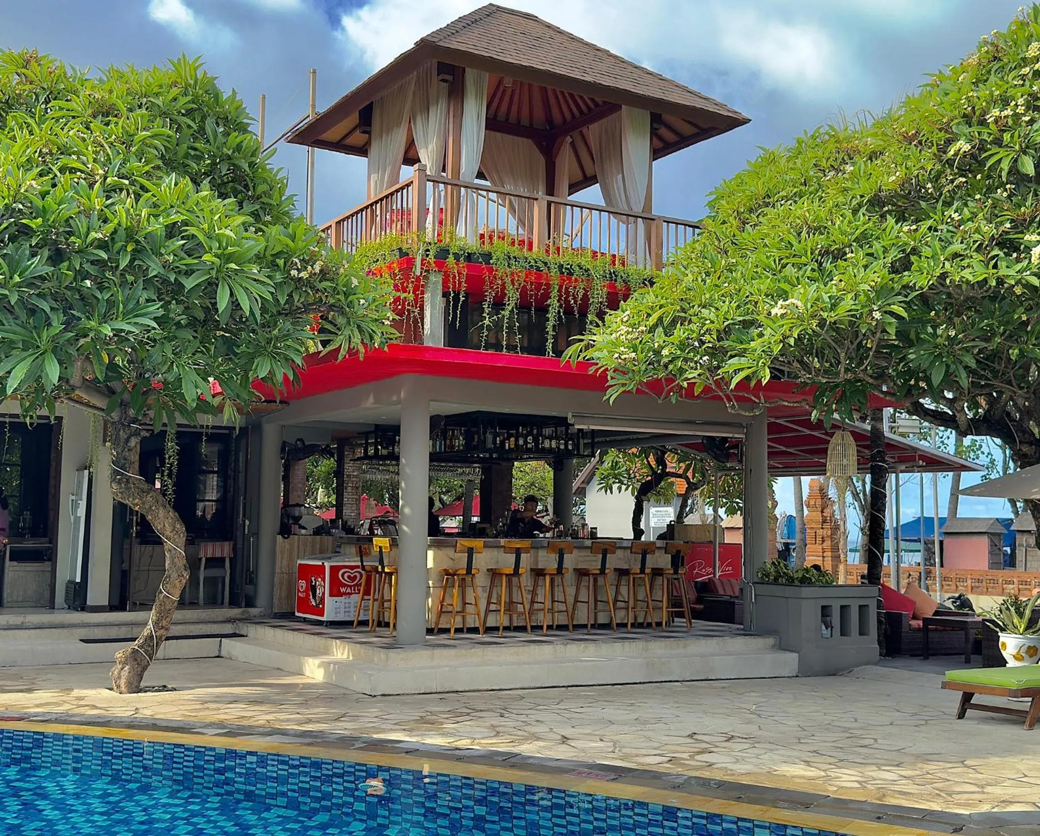 Restaurant/places to eat in Kuta Seaview Beach Resort