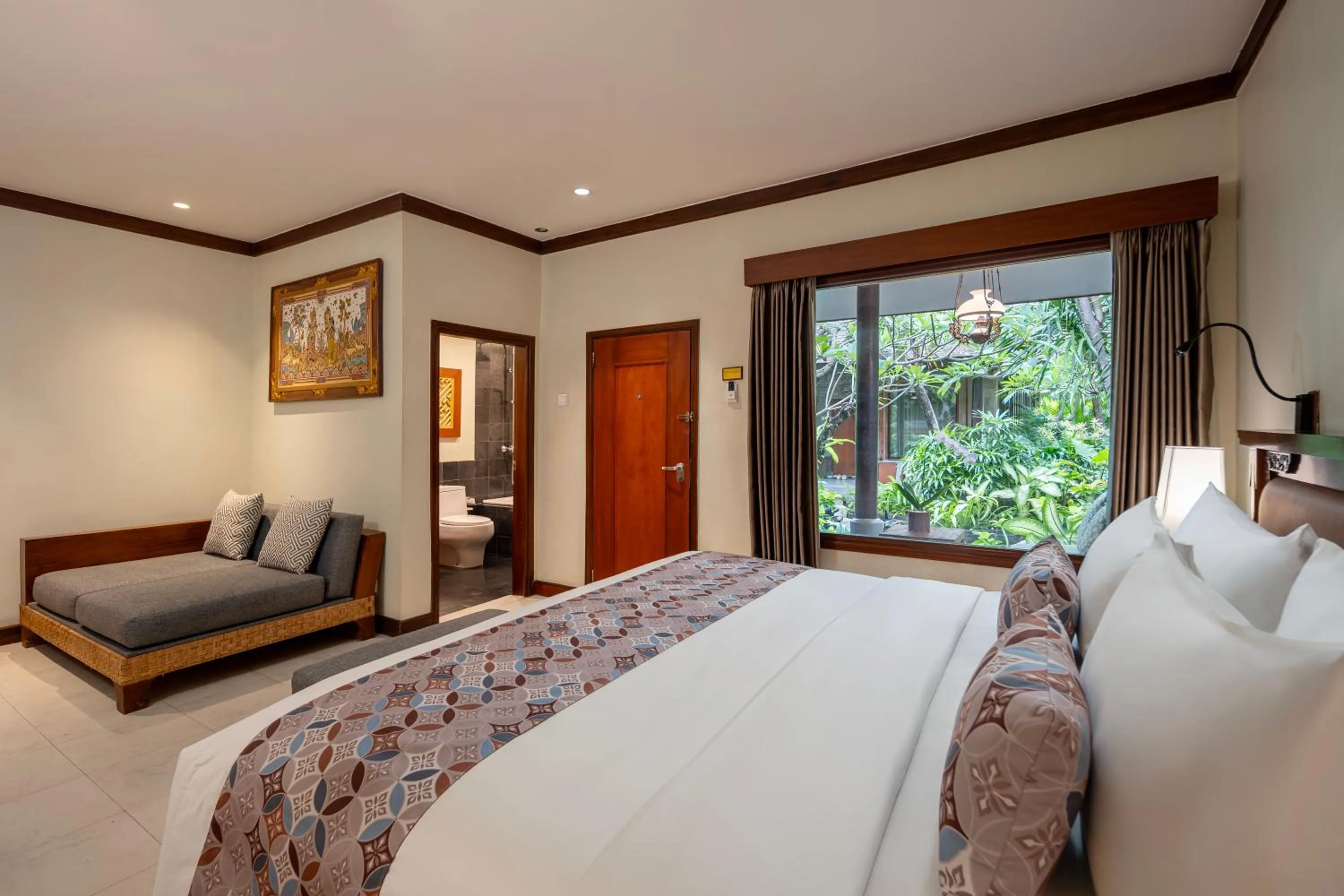 Bed in Kuta Seaview Beach Resort