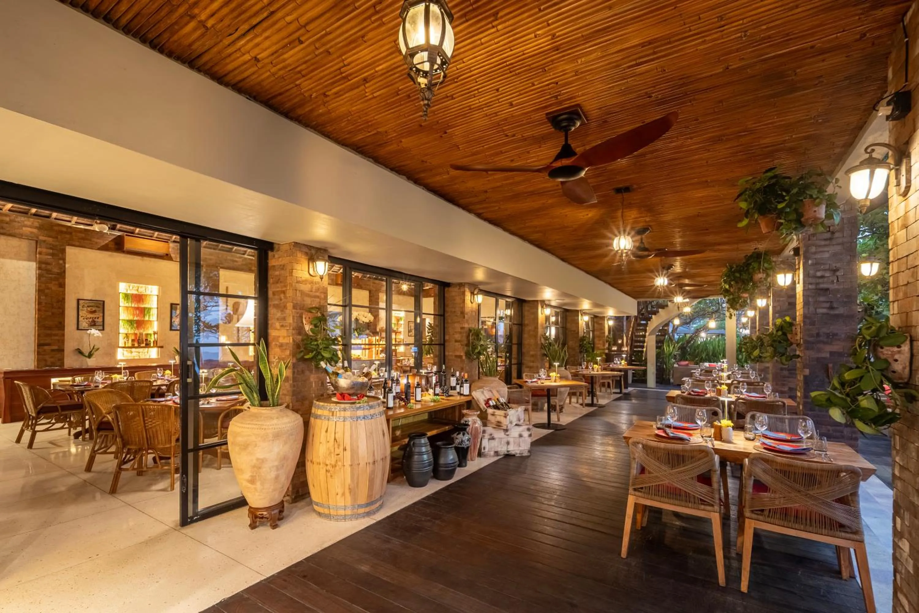 Restaurant/places to eat in Kuta Seaview Beach Resort