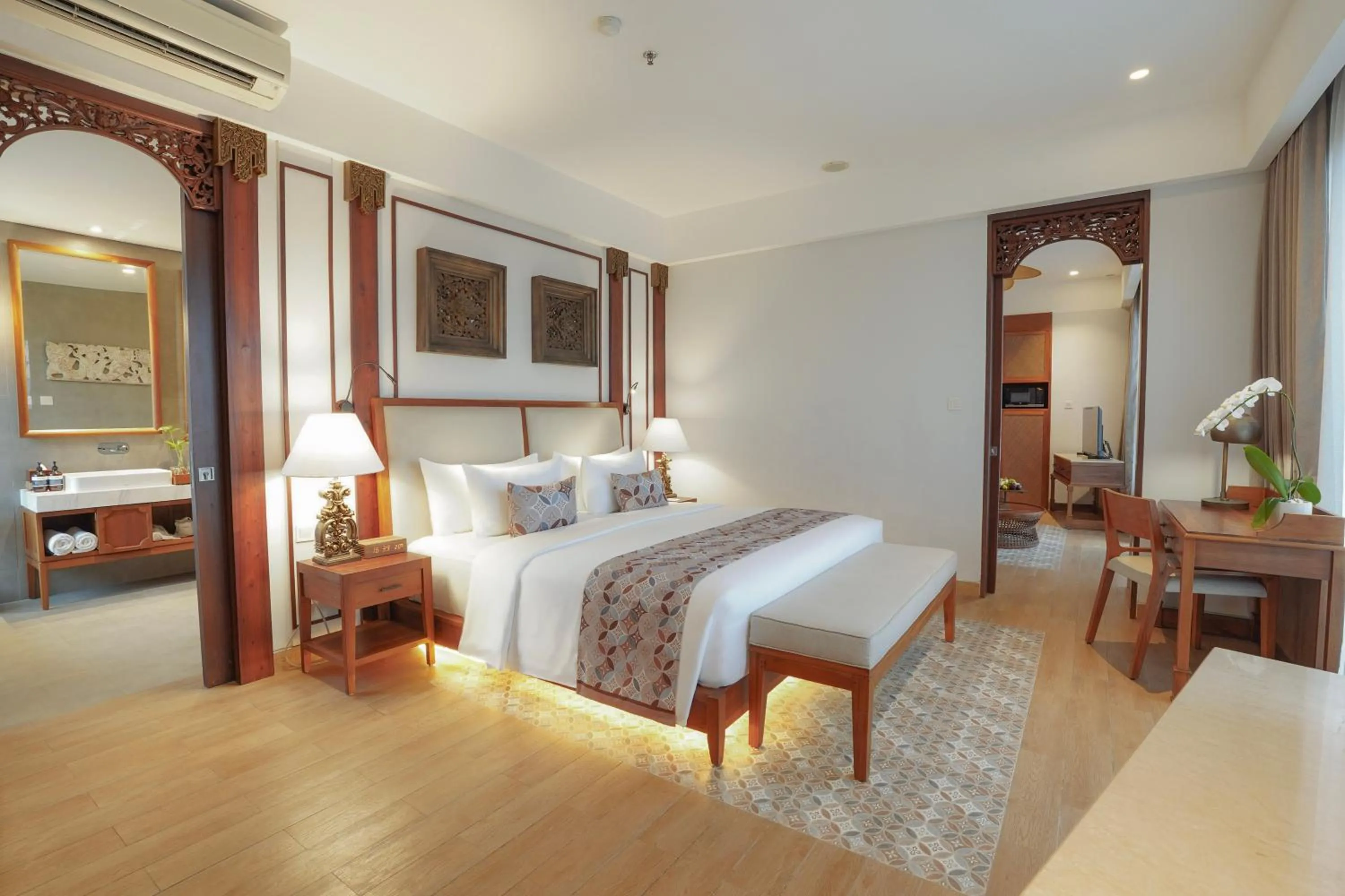 Bed in Kuta Seaview Beach Resort