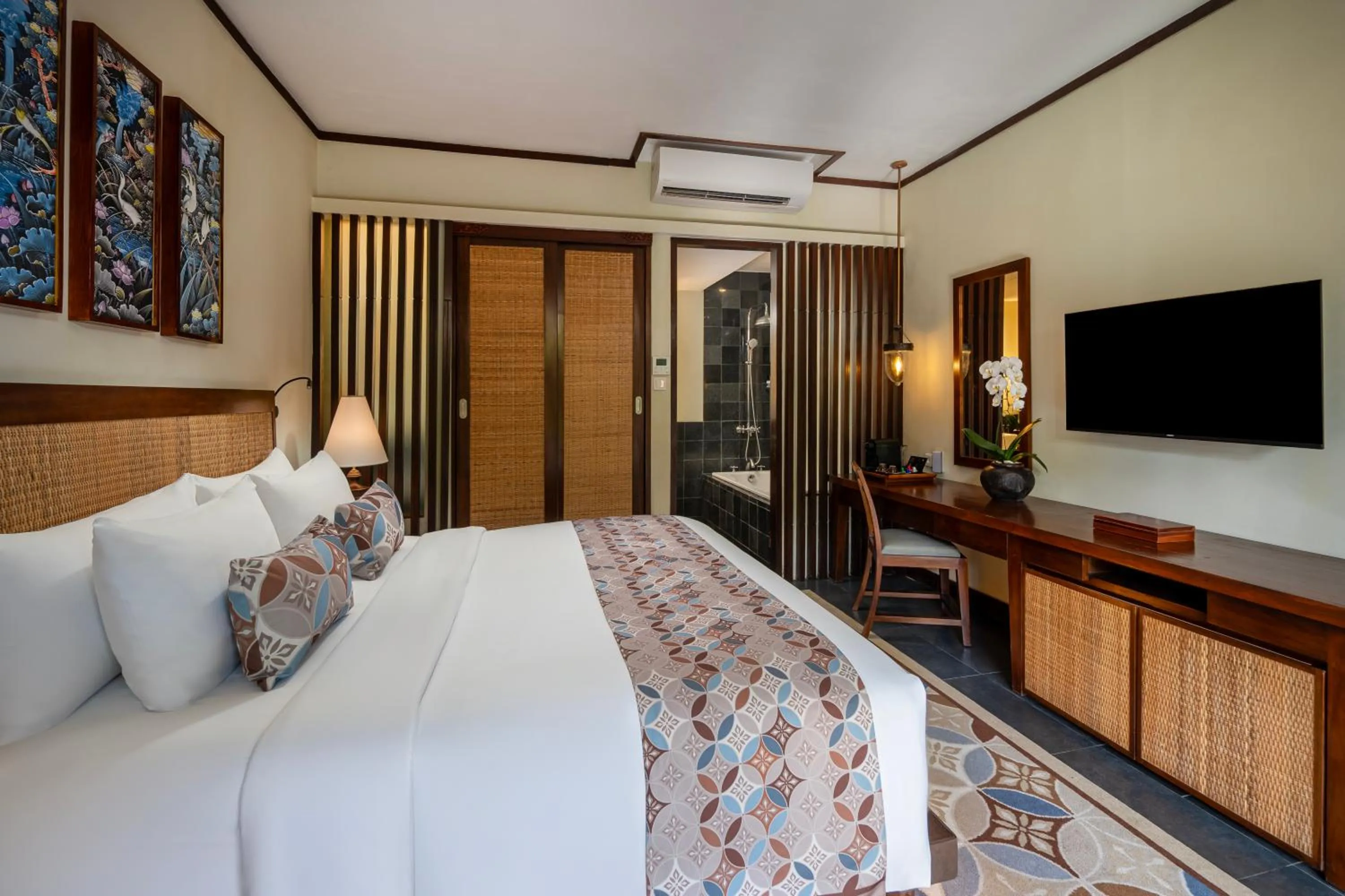 Bed in Kuta Seaview Beach Resort