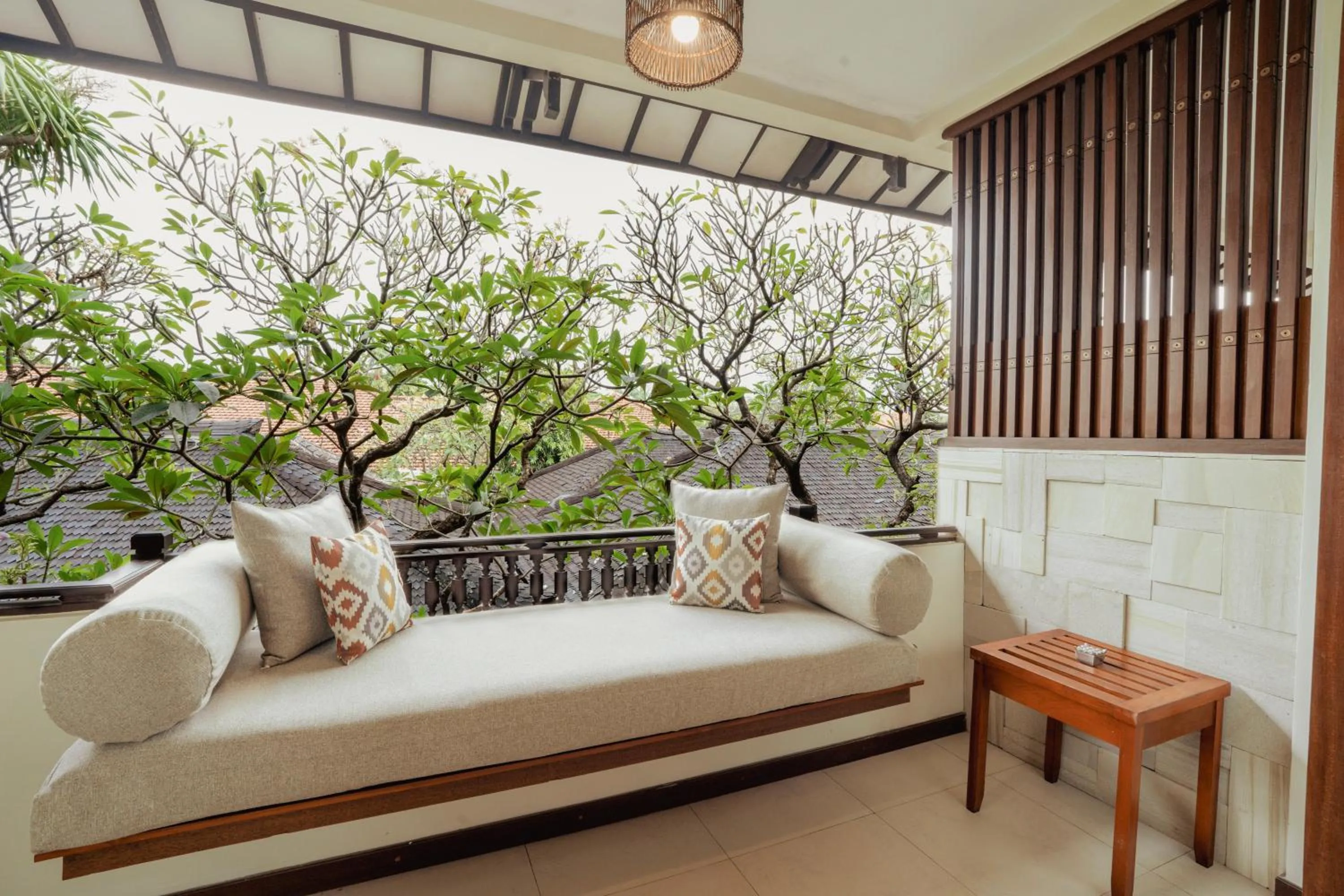 Balcony/Terrace, Bed in Kuta Seaview Beach Resort