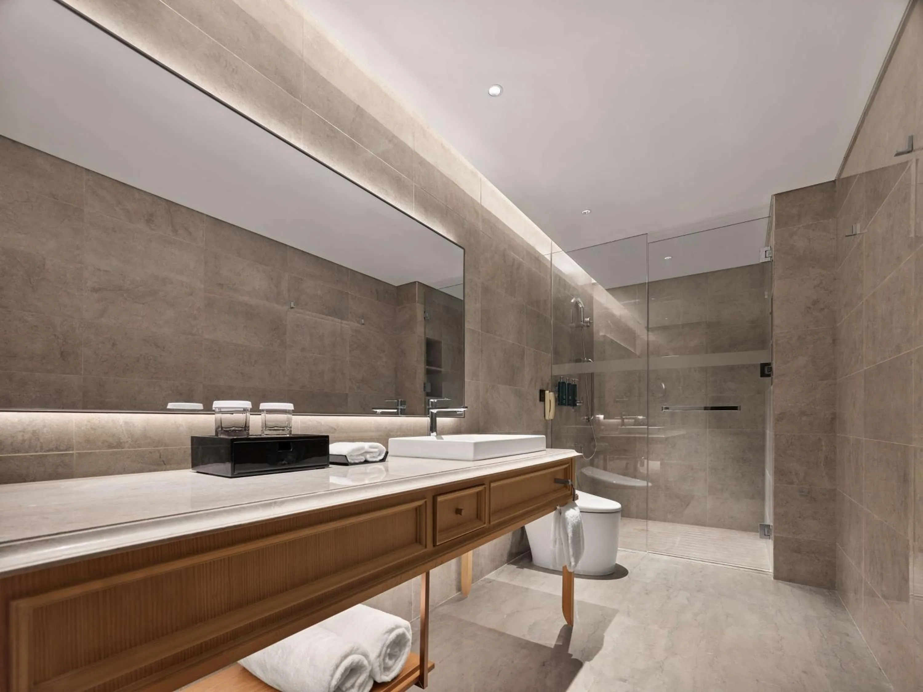Bathroom in DoubleTree by Hilton Weihai
