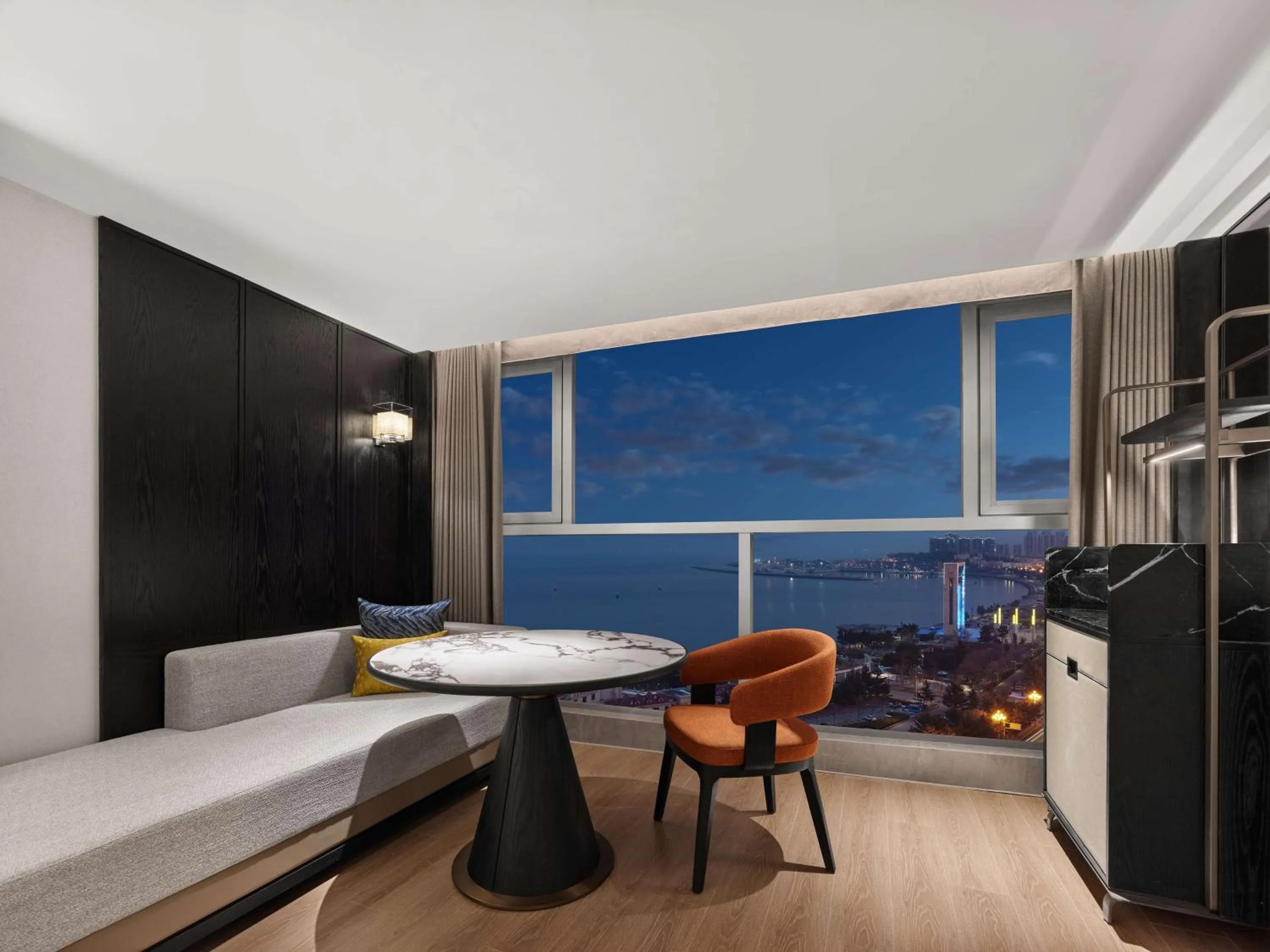 Living room in DoubleTree by Hilton Weihai