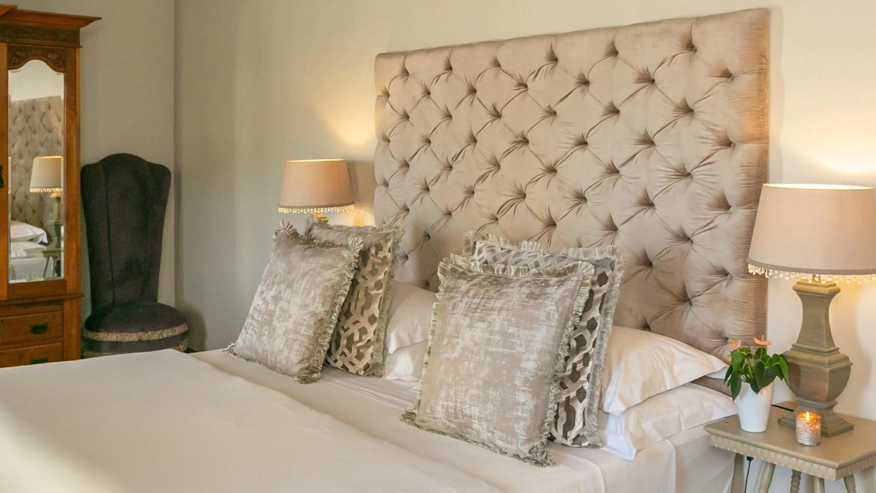 Bed in La Plume Boutique Hotel & Spa