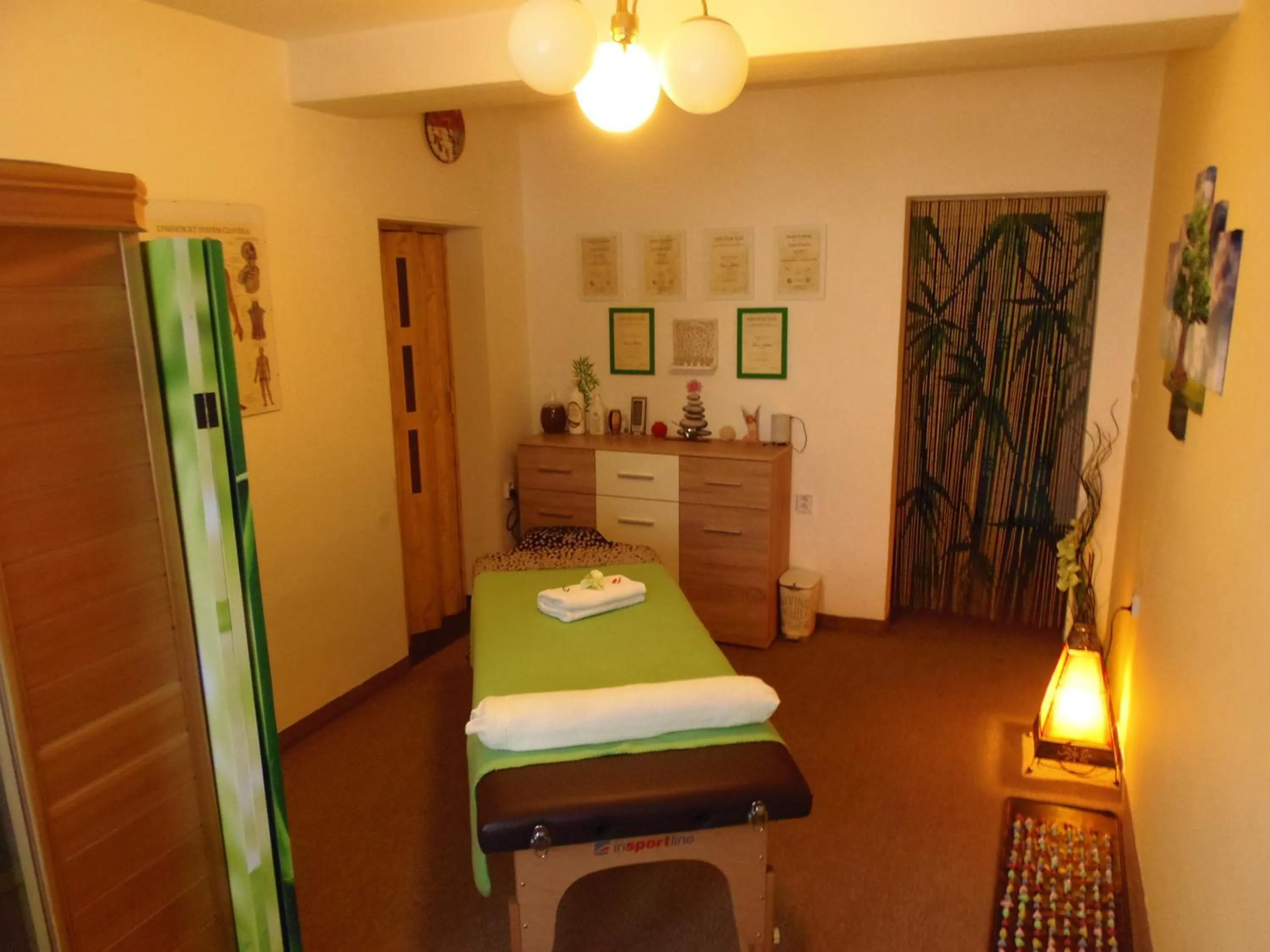 Bed in Hotel Stará škola na Šumavě