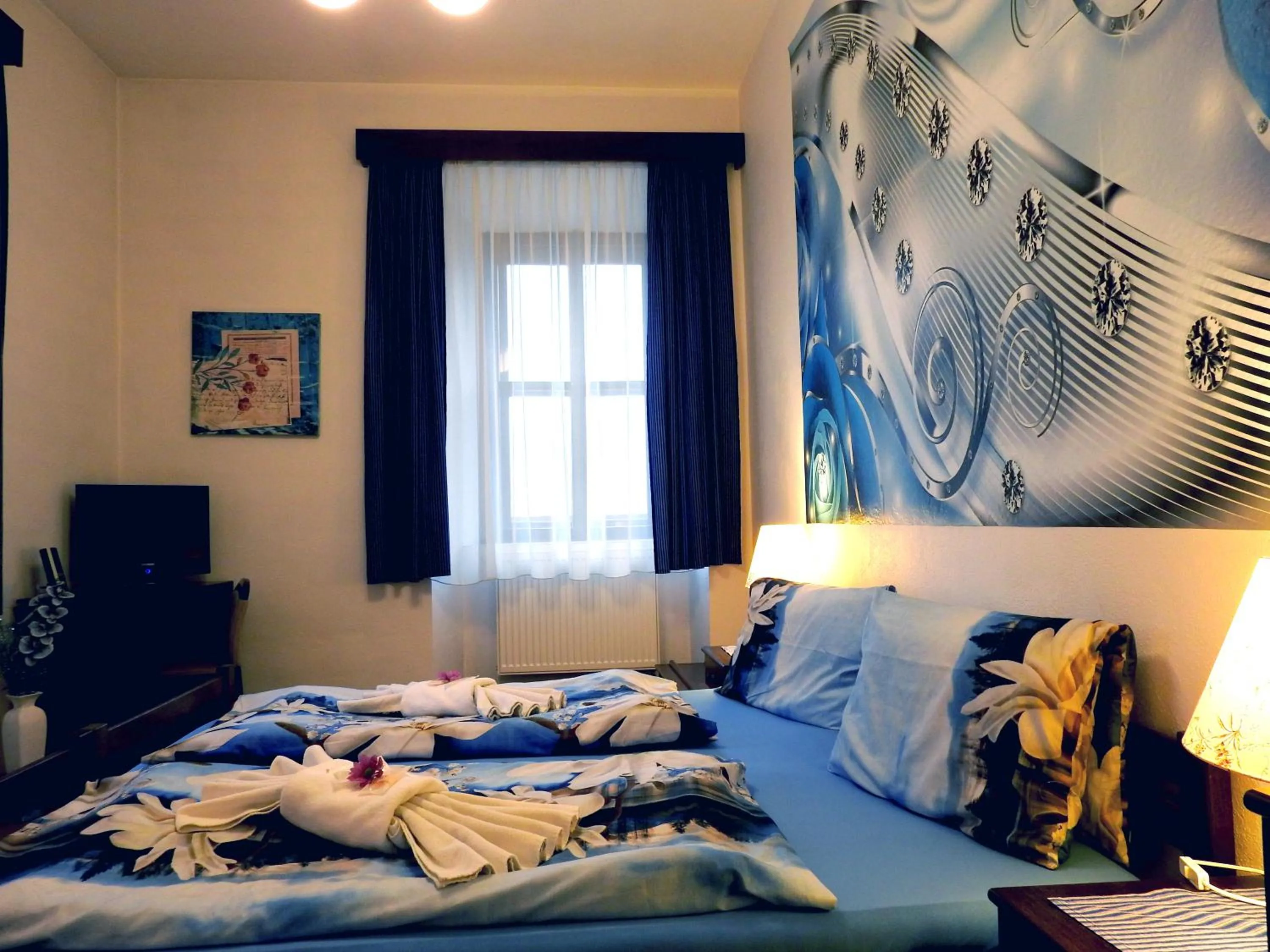 Bed in Hotel Stará škola na Šumavě