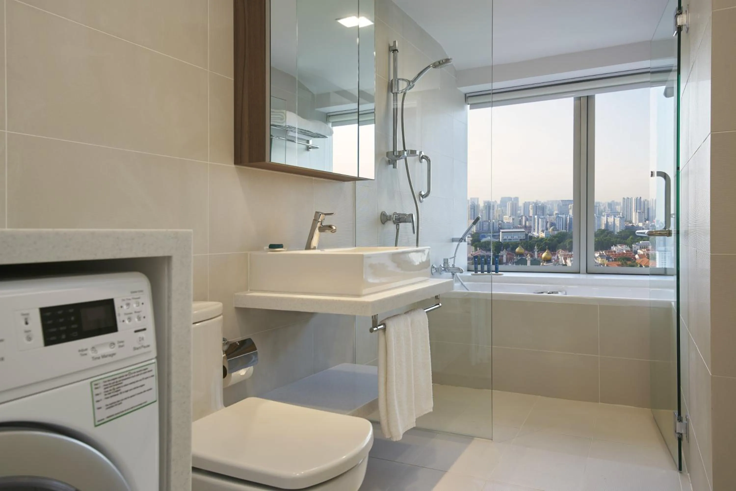 Shower in PARKROYAL Serviced Suites Singapore