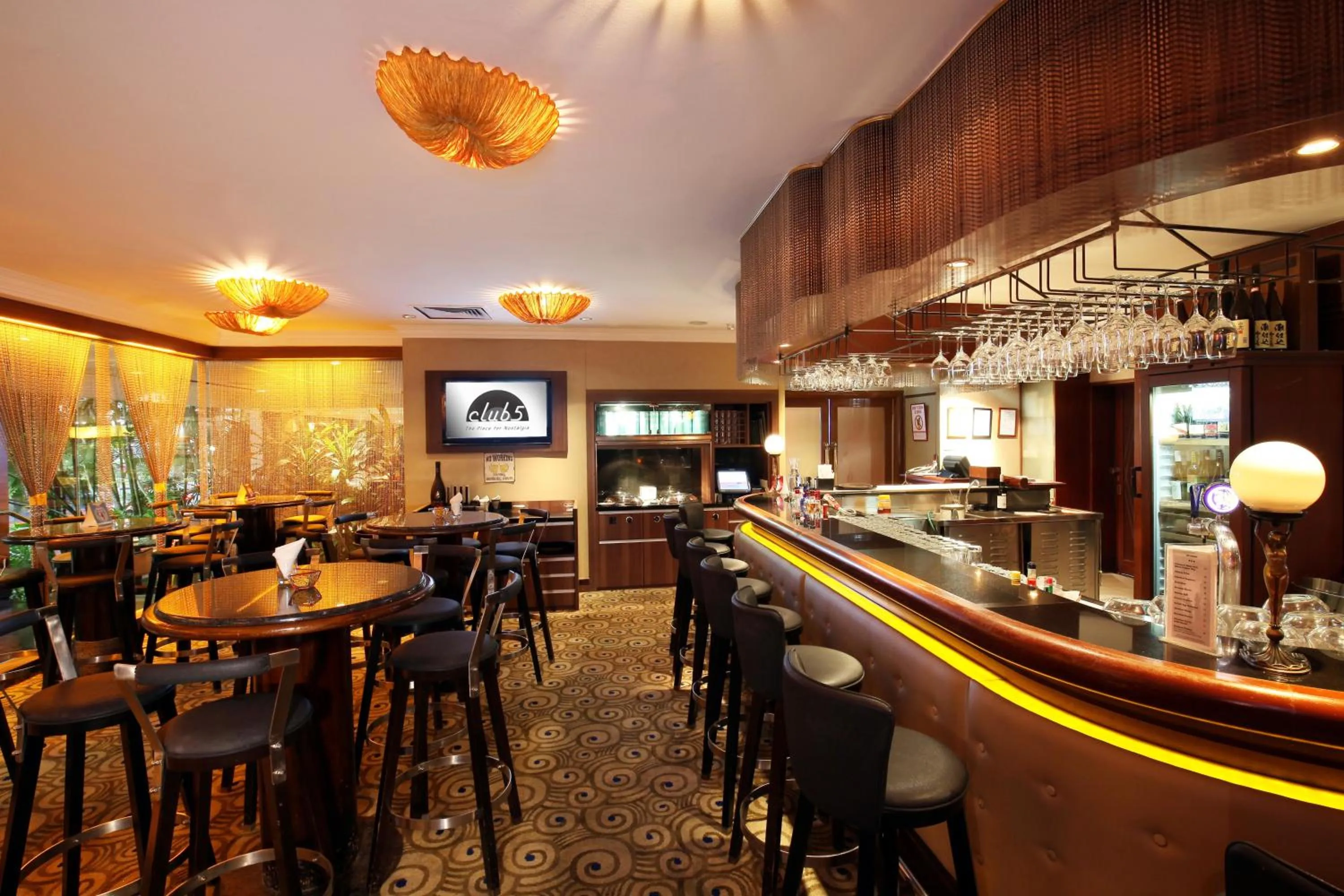 Lounge or bar in PARKROYAL Serviced Suites Singapore