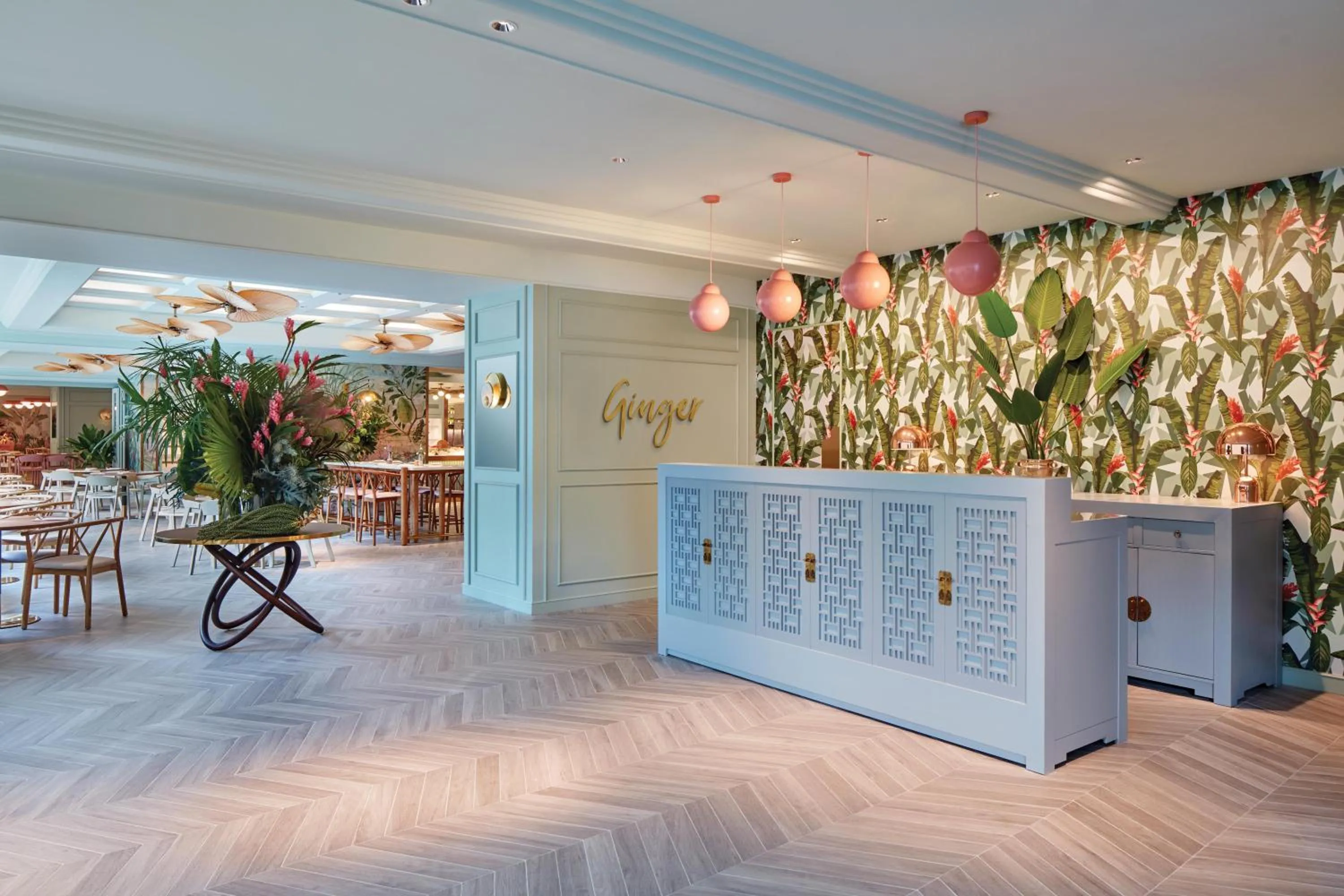 Restaurant/places to eat in PARKROYAL Serviced Suites Singapore