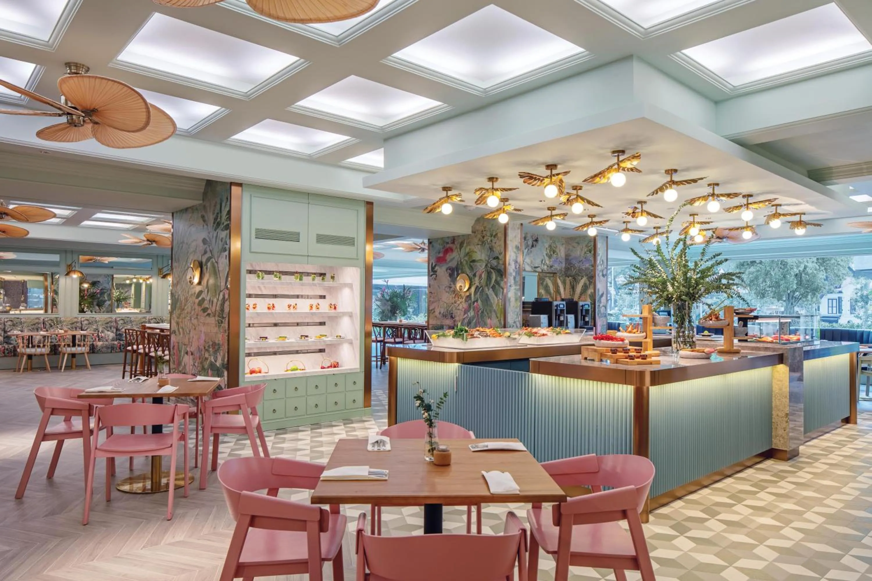 Restaurant/places to eat in PARKROYAL Serviced Suites Singapore