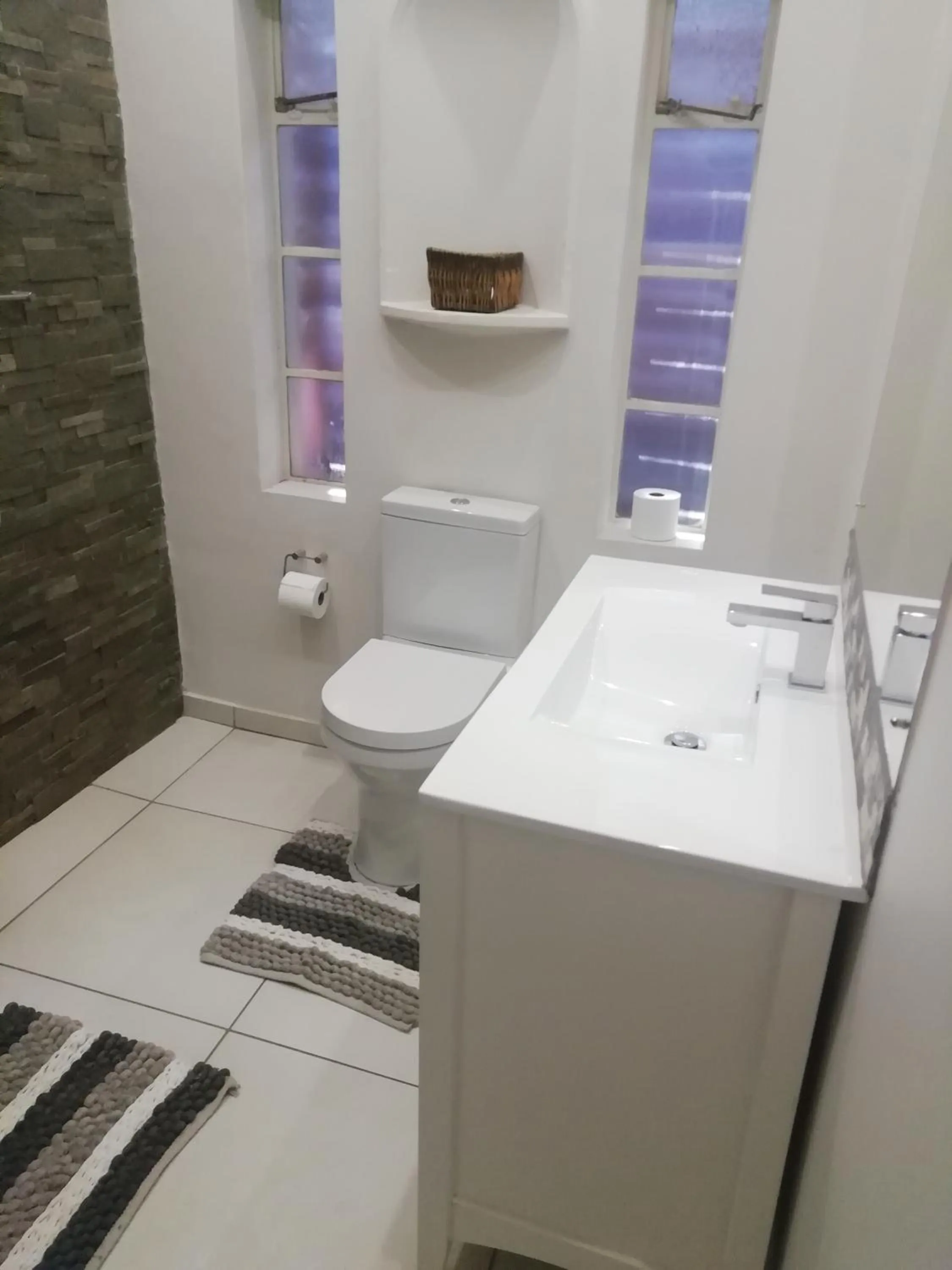 Bathroom in The Doors Inn