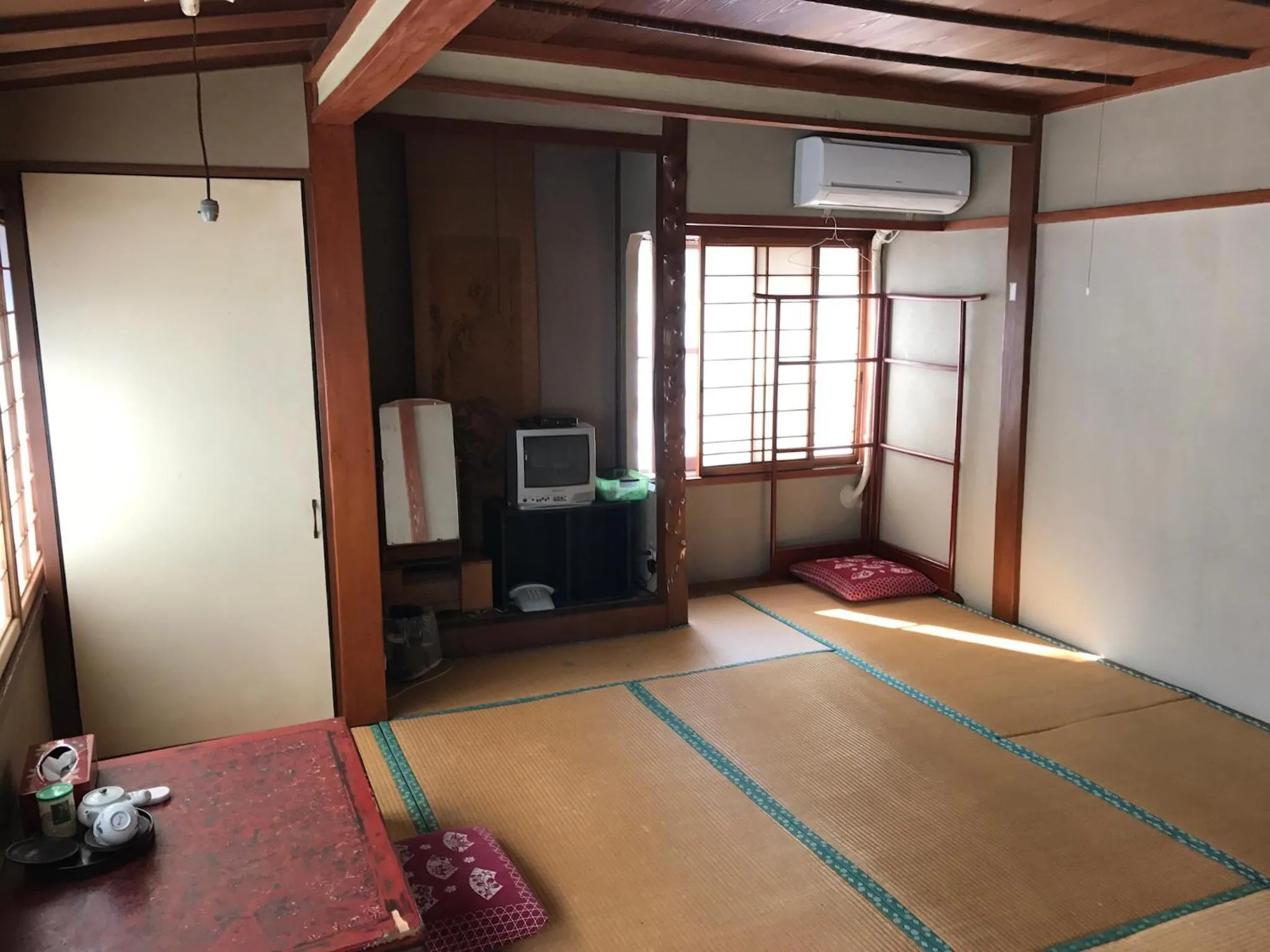 Photo of the whole room, Bed in Niko Ryokan