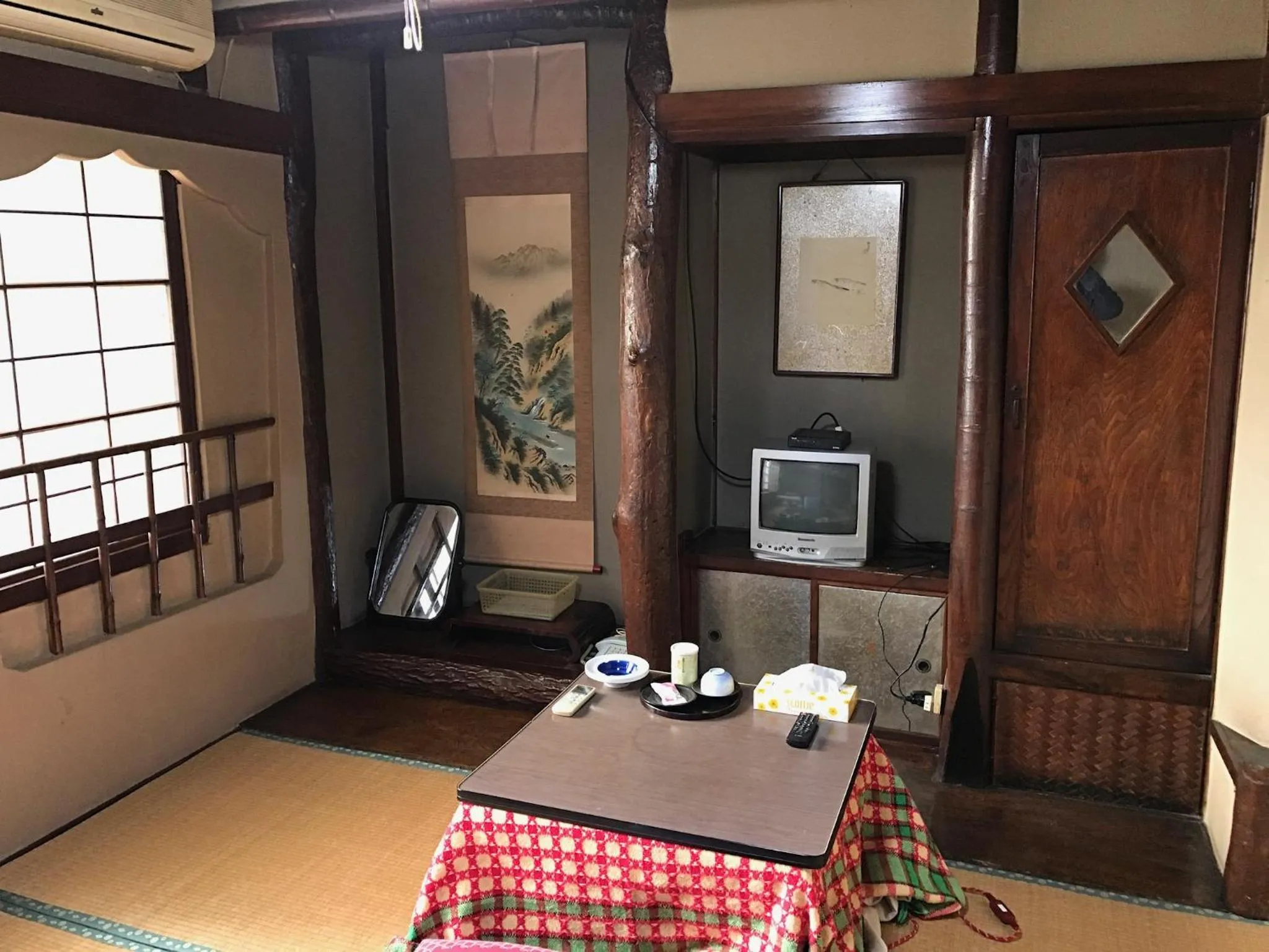 Living room in Niko Ryokan