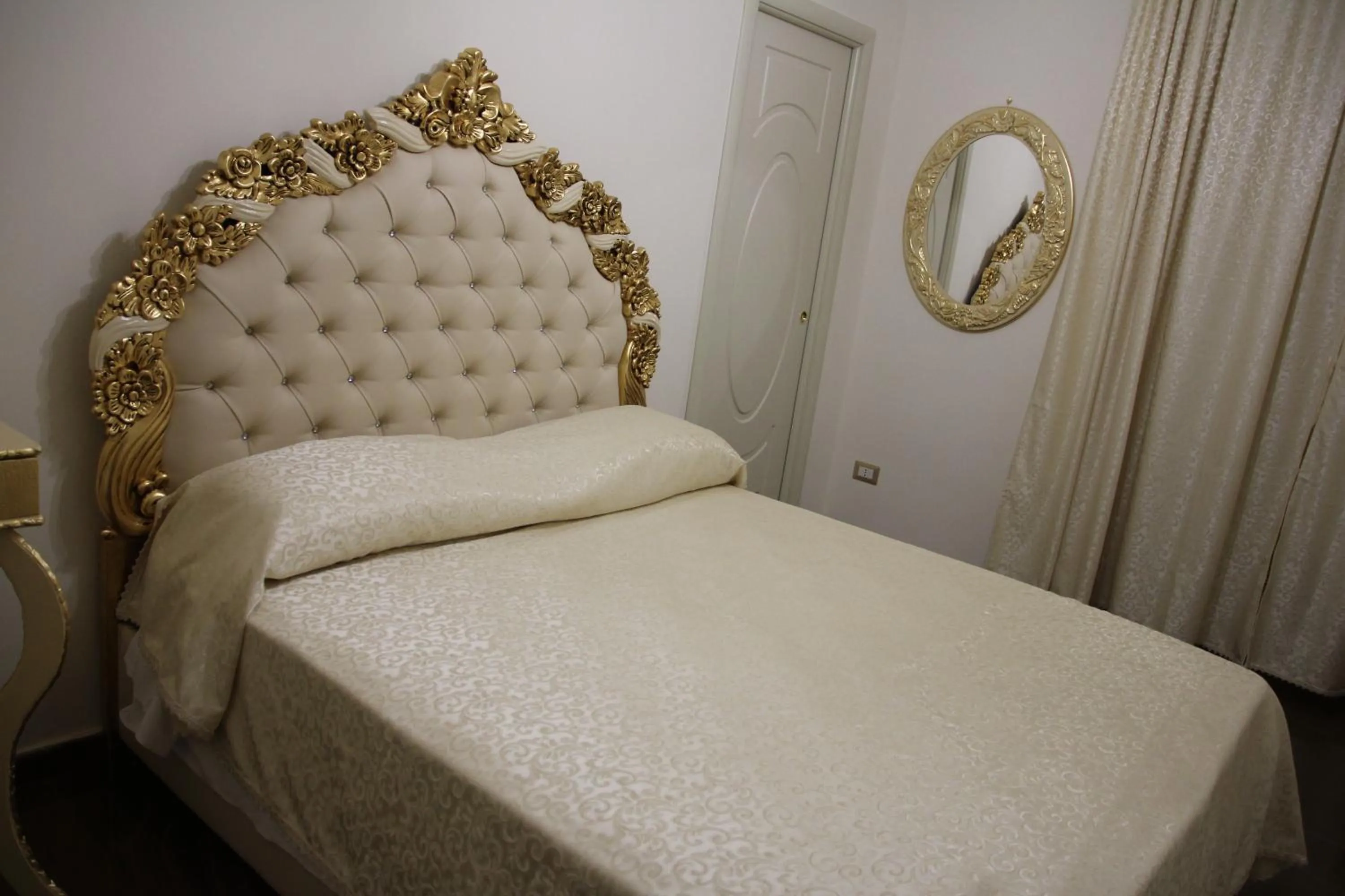 Bedroom, Bed in beb Mariafrancesca