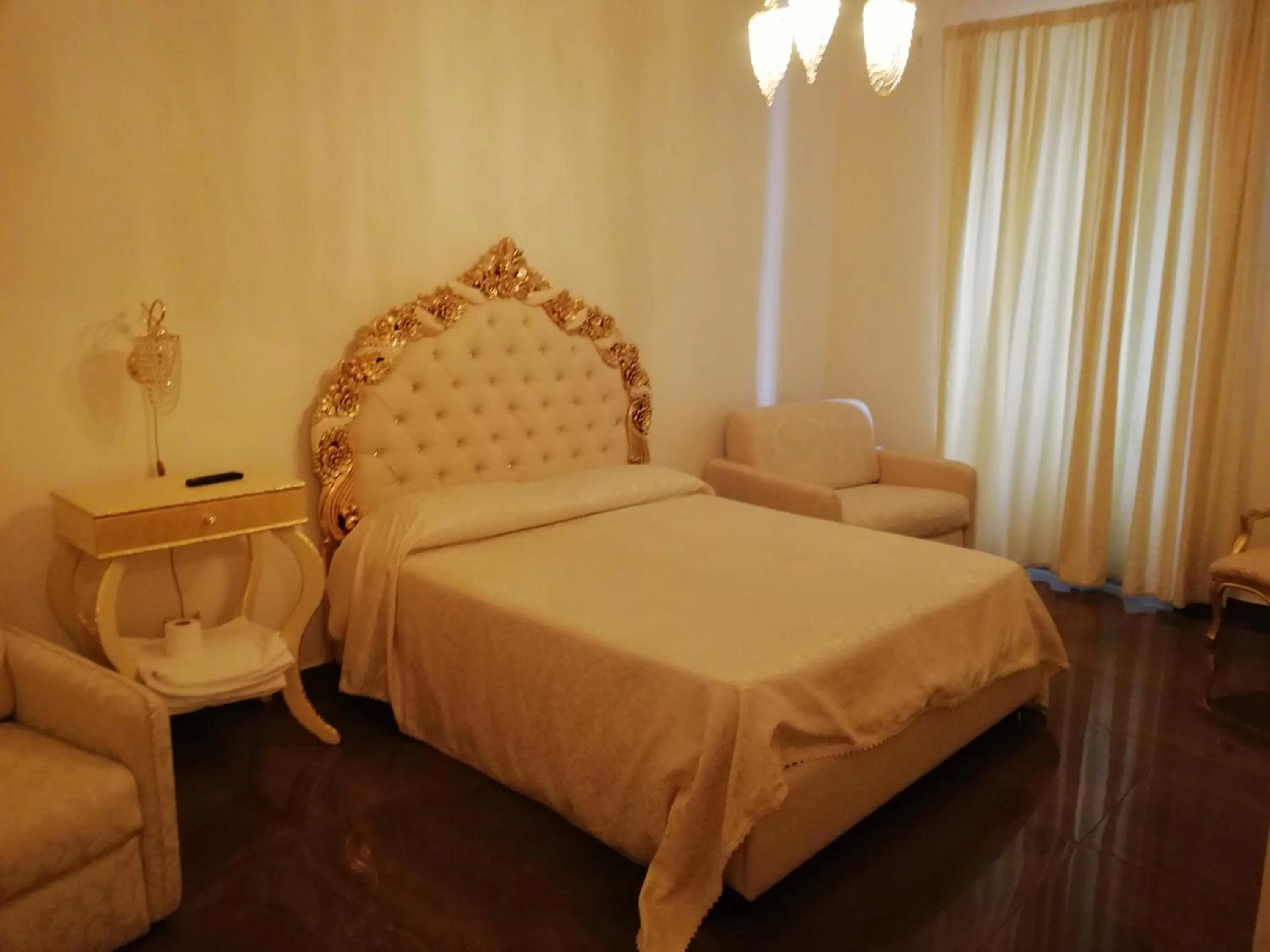 Photo of the whole room, Bed in beb Mariafrancesca